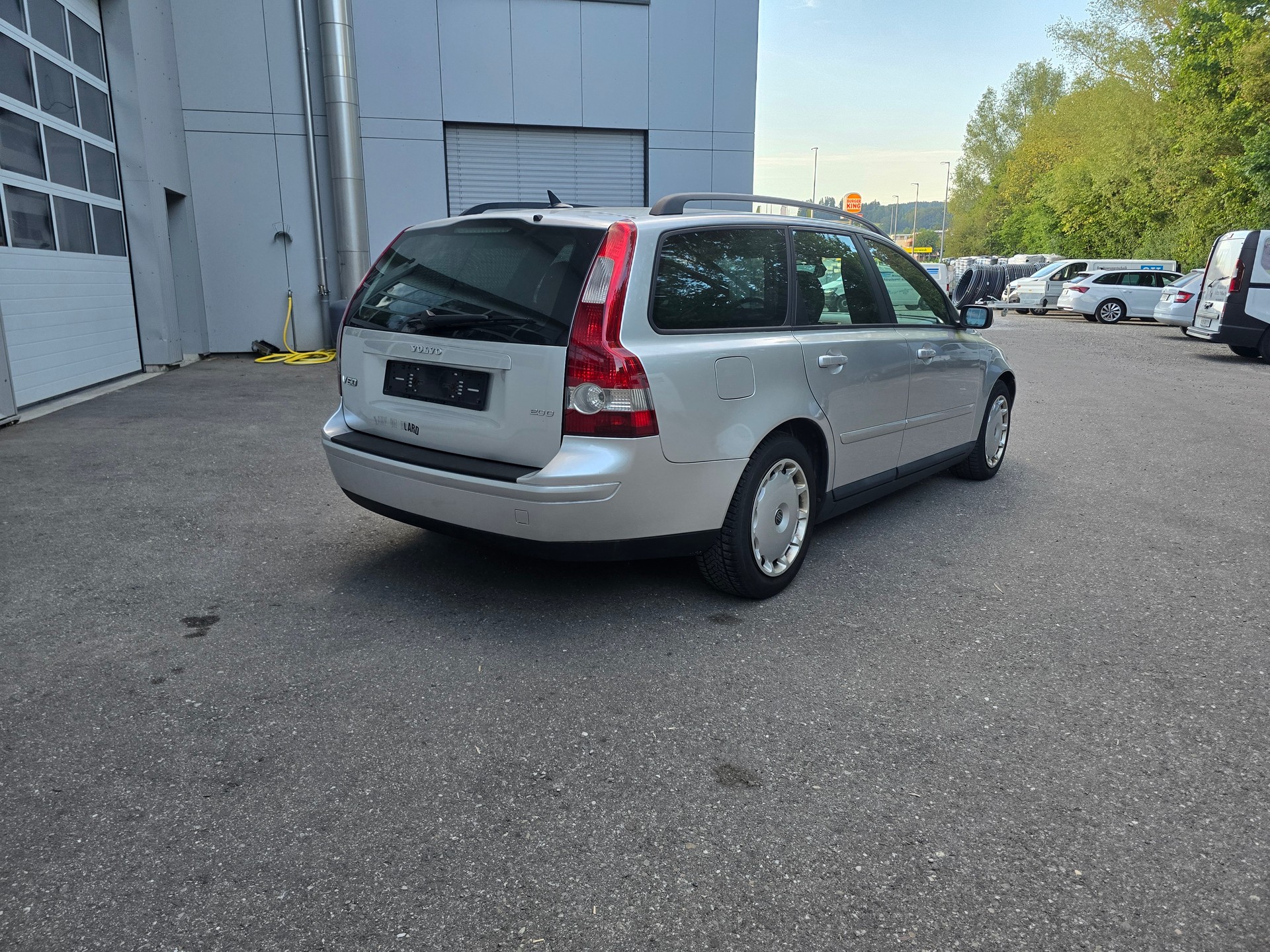VOLVO V50 2.0D-image-4