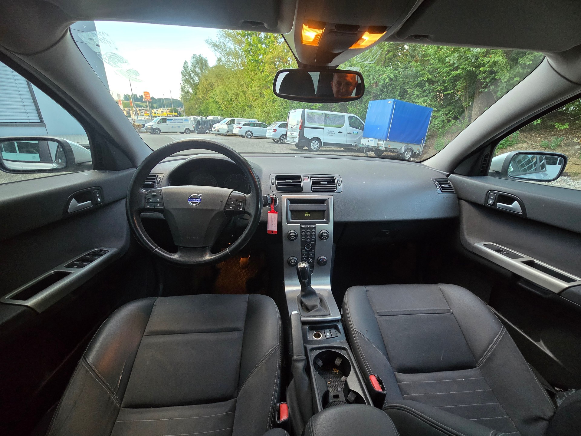 VOLVO V50 2.0D-image-9