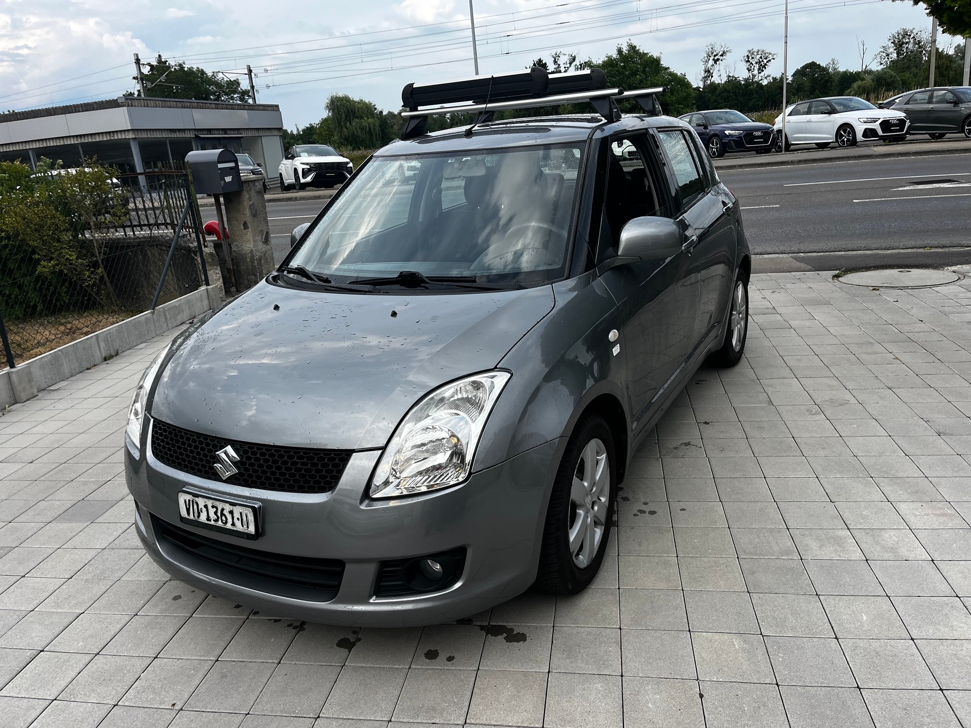SUZUKI Swift 1.5i 16V VVT GL Top-image-3