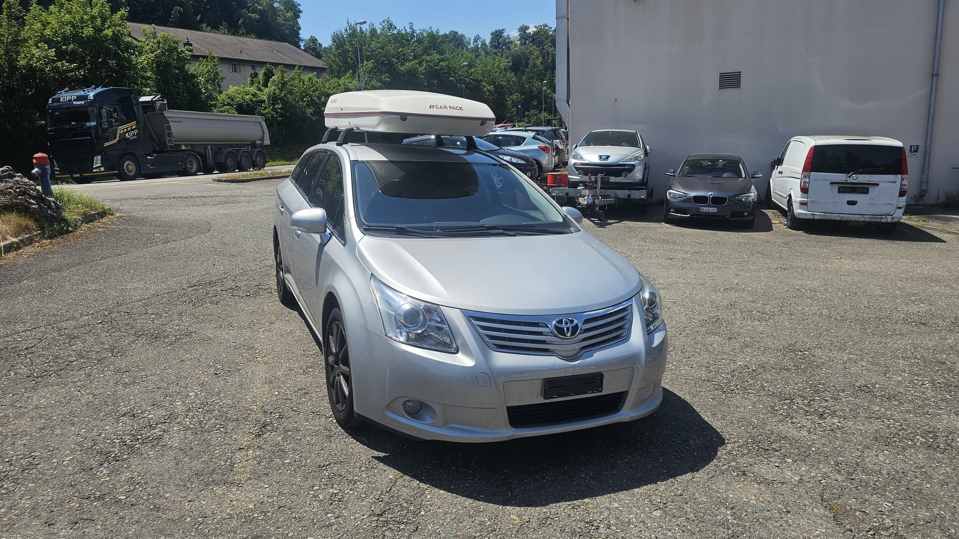 TOYOTA Avensis Sportswagon 2.2D-4D Linea Sol-image-0
