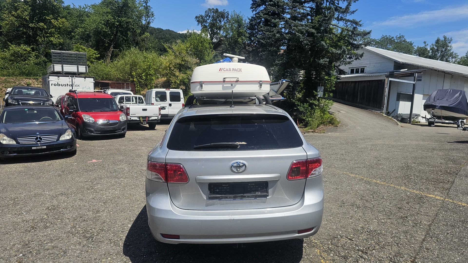 TOYOTA Avensis Sportswagon 2.2D-4D Linea Sol-image-6