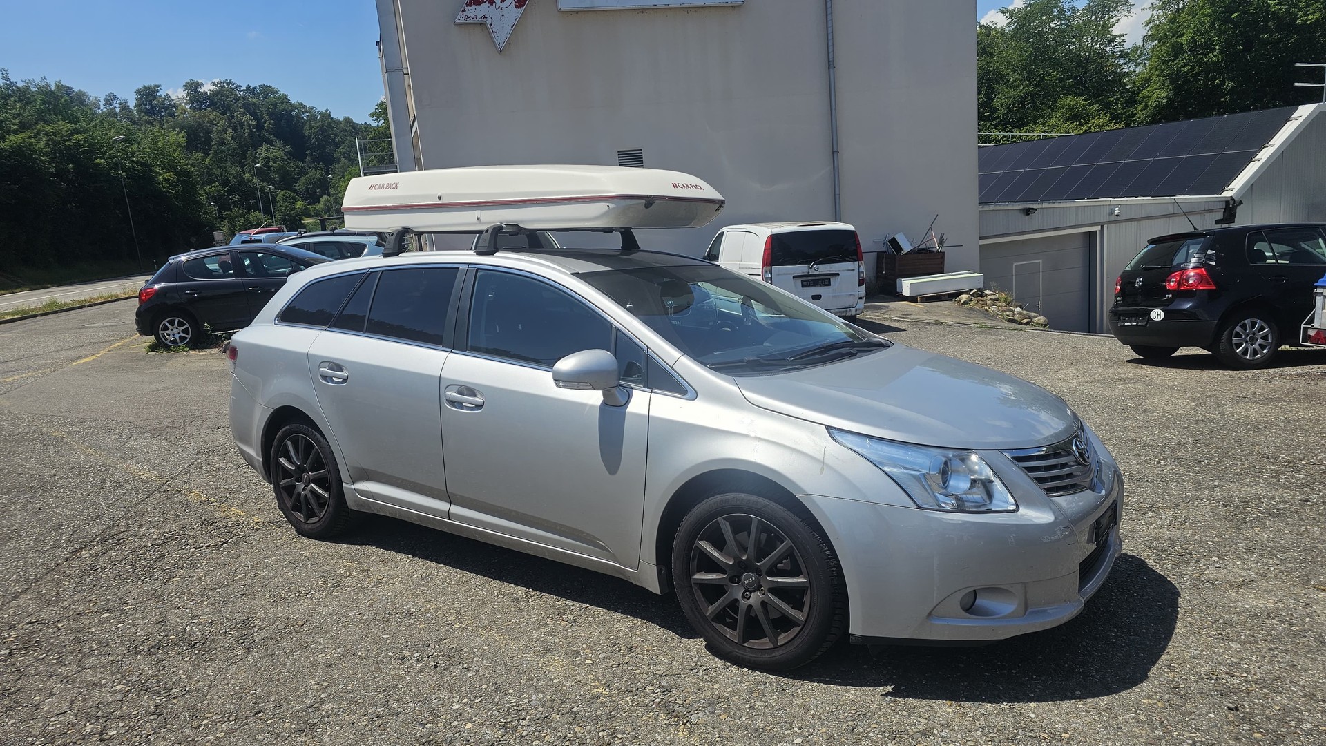 TOYOTA Avensis Sportswagon 2.2D-4D Linea Sol-image-3