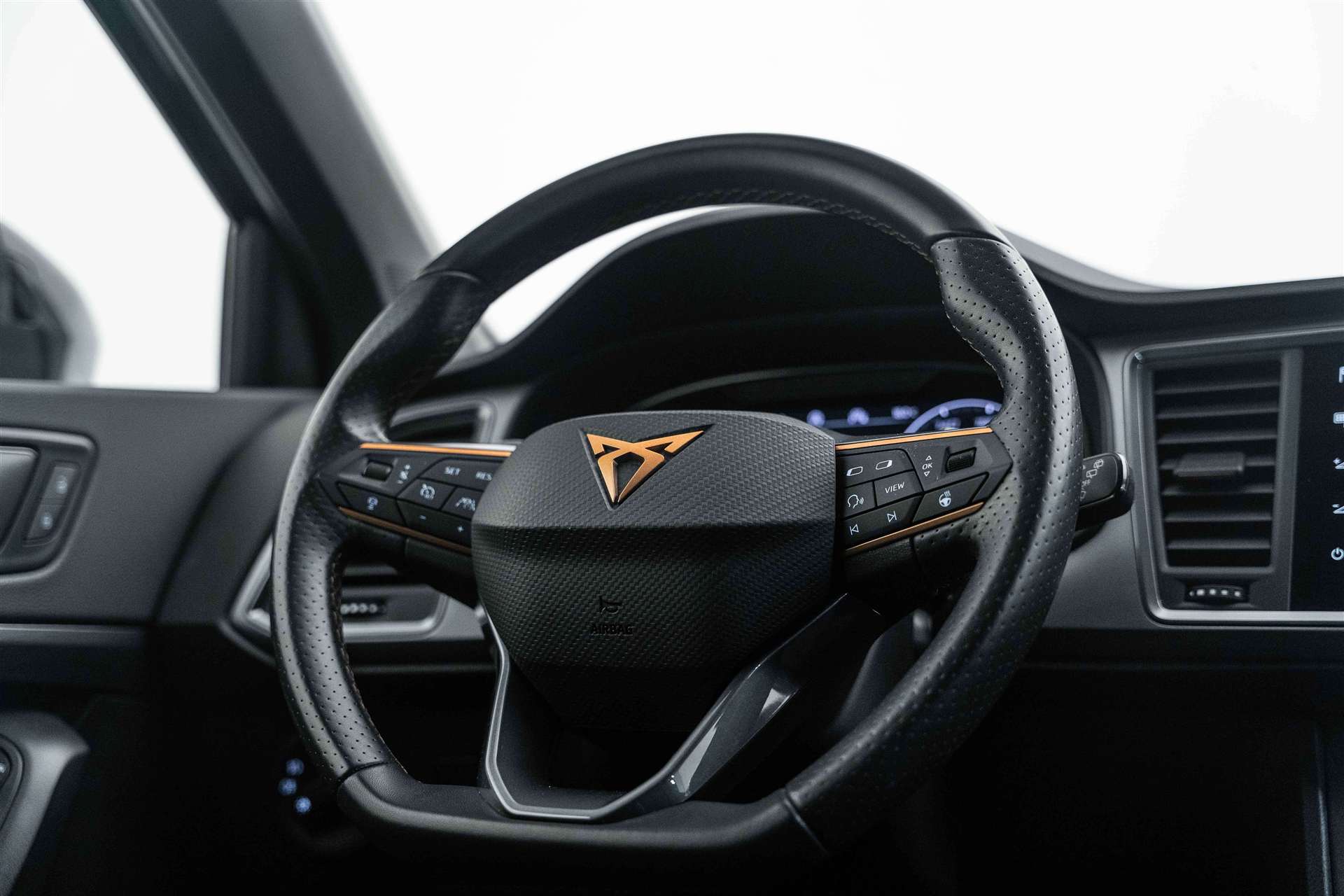 CUPRA Ateca 2.0TSI VZ 4Drive DSG 300PS-image-9