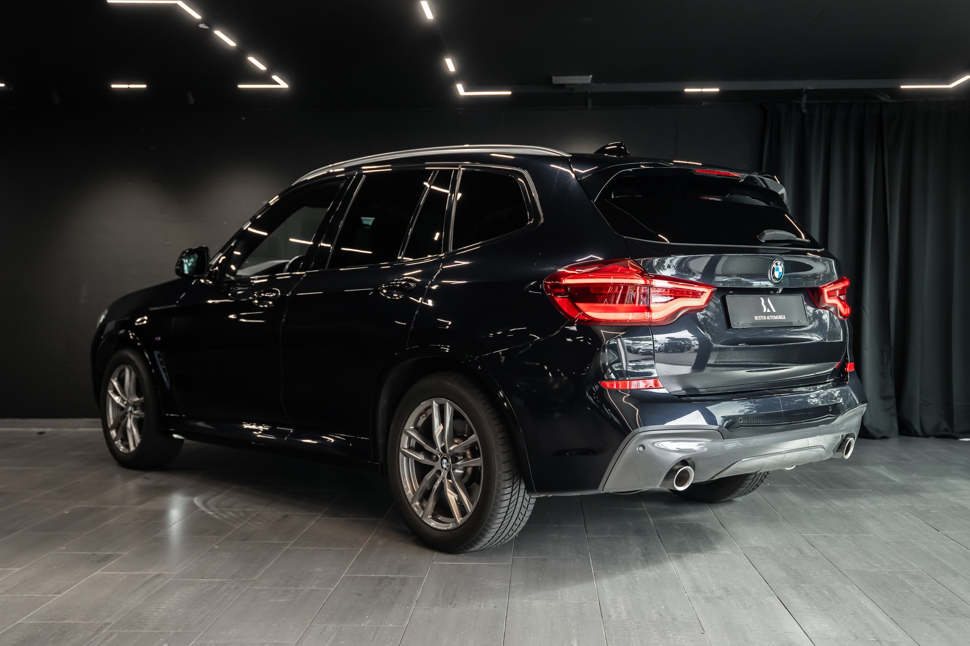 BMW X3 xDrive 30i M Sport / CH Auto / Lenkradheizung / Pano- Schiebedach / AHK / Head-Up Display /-image-6