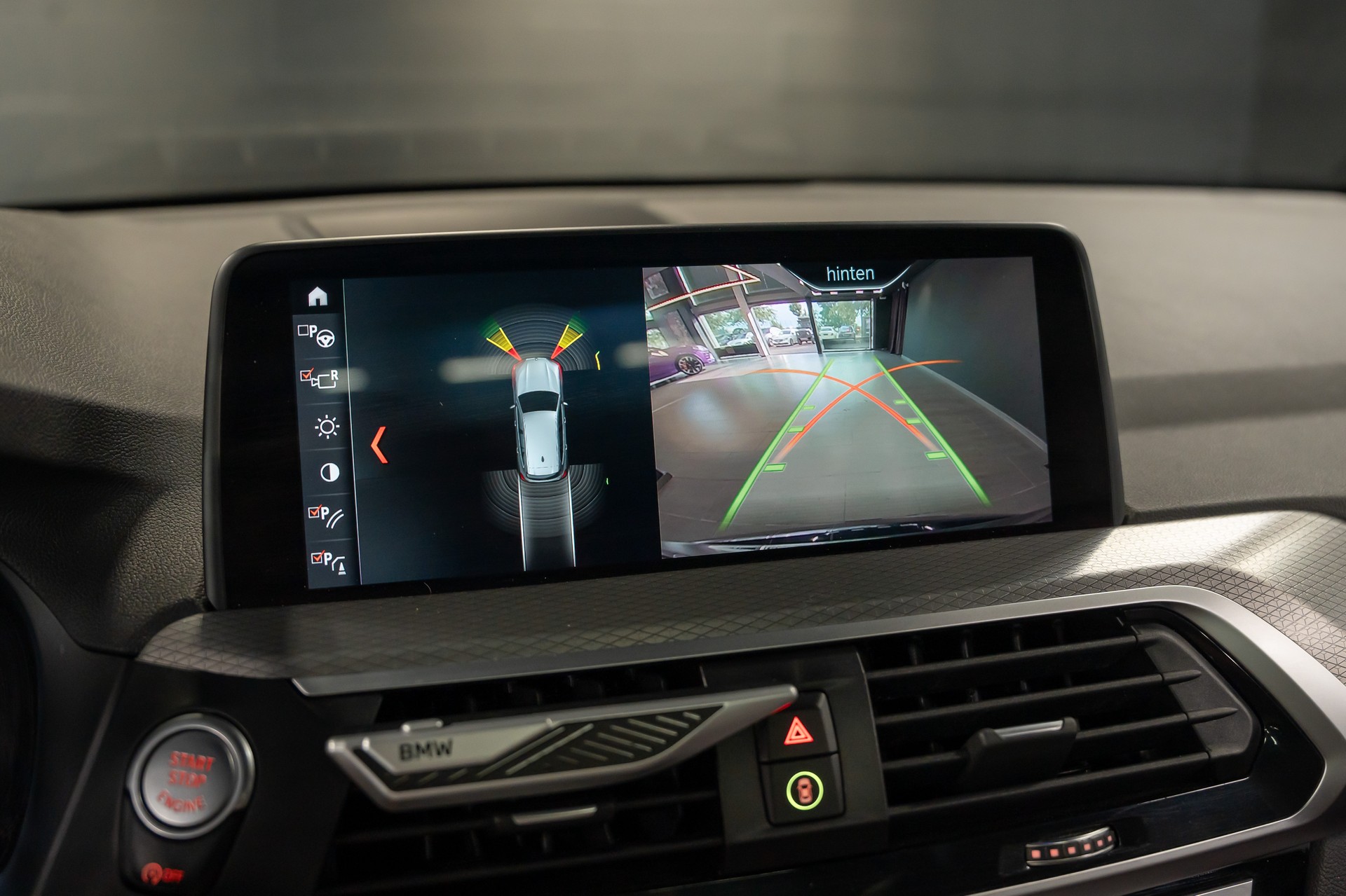 BMW X3 xDrive 30i M Sport / CH Auto / Lenkradheizung / Pano- Schiebedach / AHK / Head-Up Display /-image-13