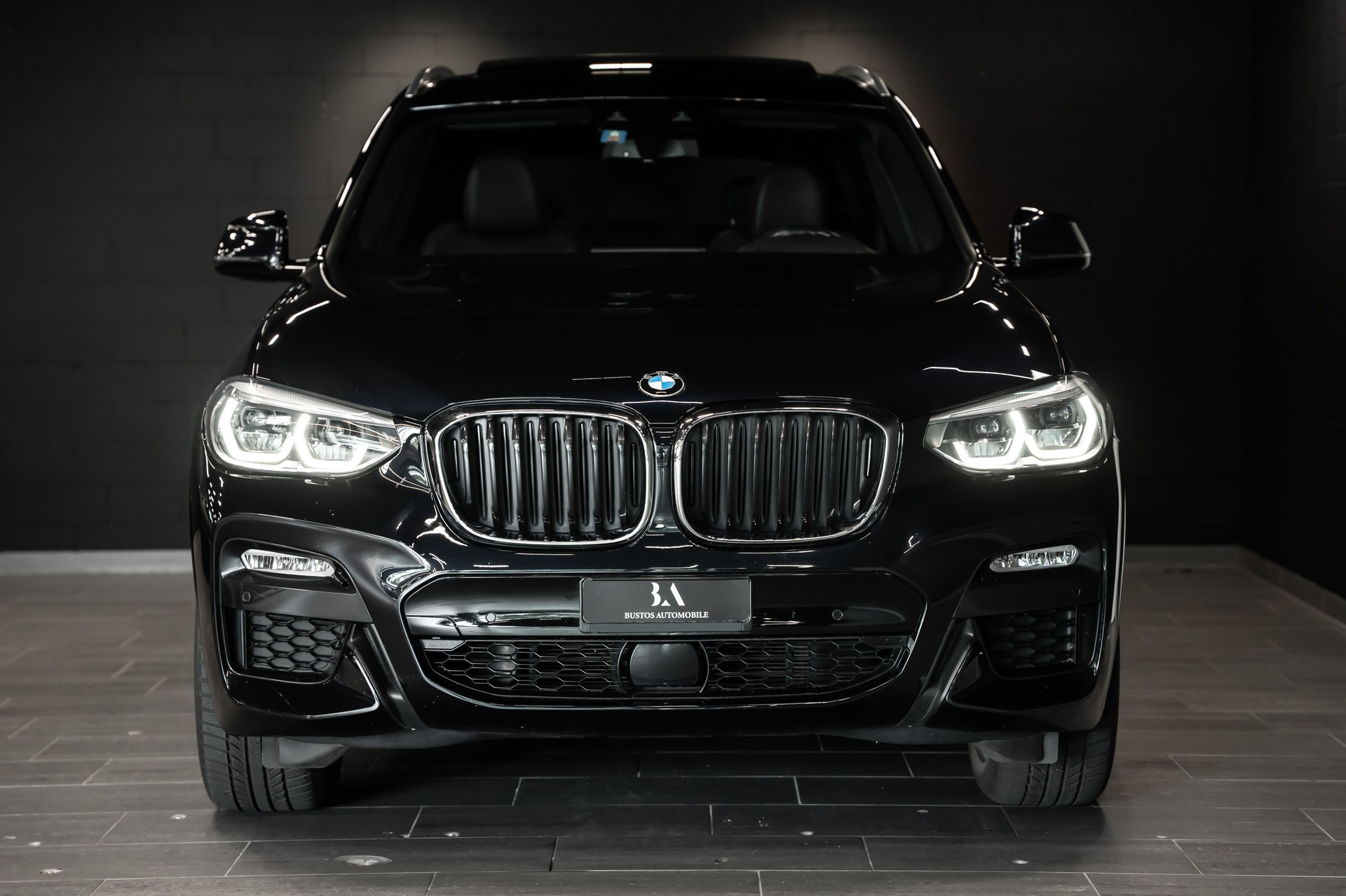 BMW X3 xDrive 30i M Sport / CH Auto / Lenkradheizung / Pano- Schiebedach / AHK / Head-Up Display /-image-2