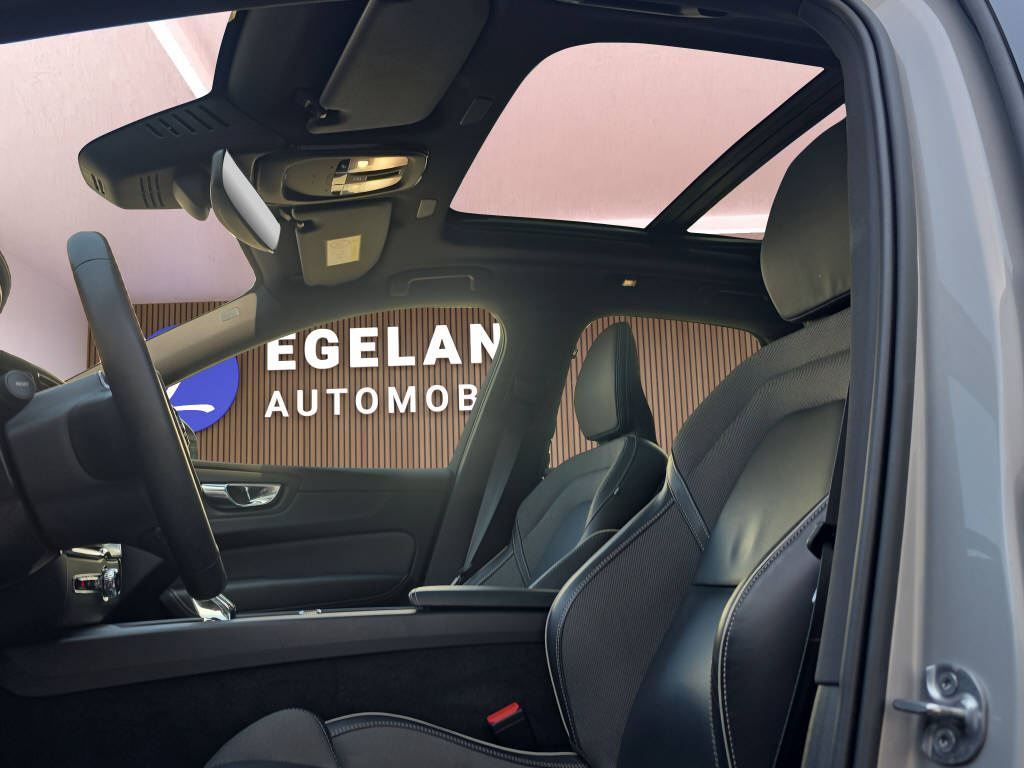 VOLVO XC60 2.0 T6 TE Ultimate Dark eAWD-image-12