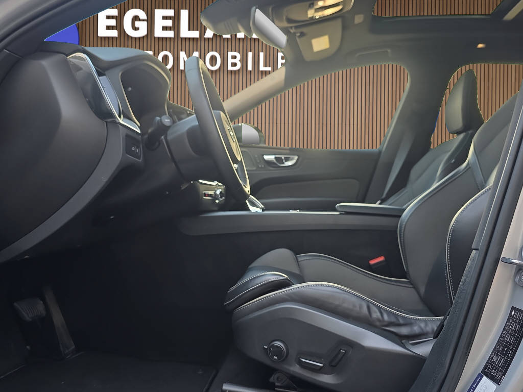 VOLVO XC60 2.0 T6 TE Ultimate Dark eAWD-image-11