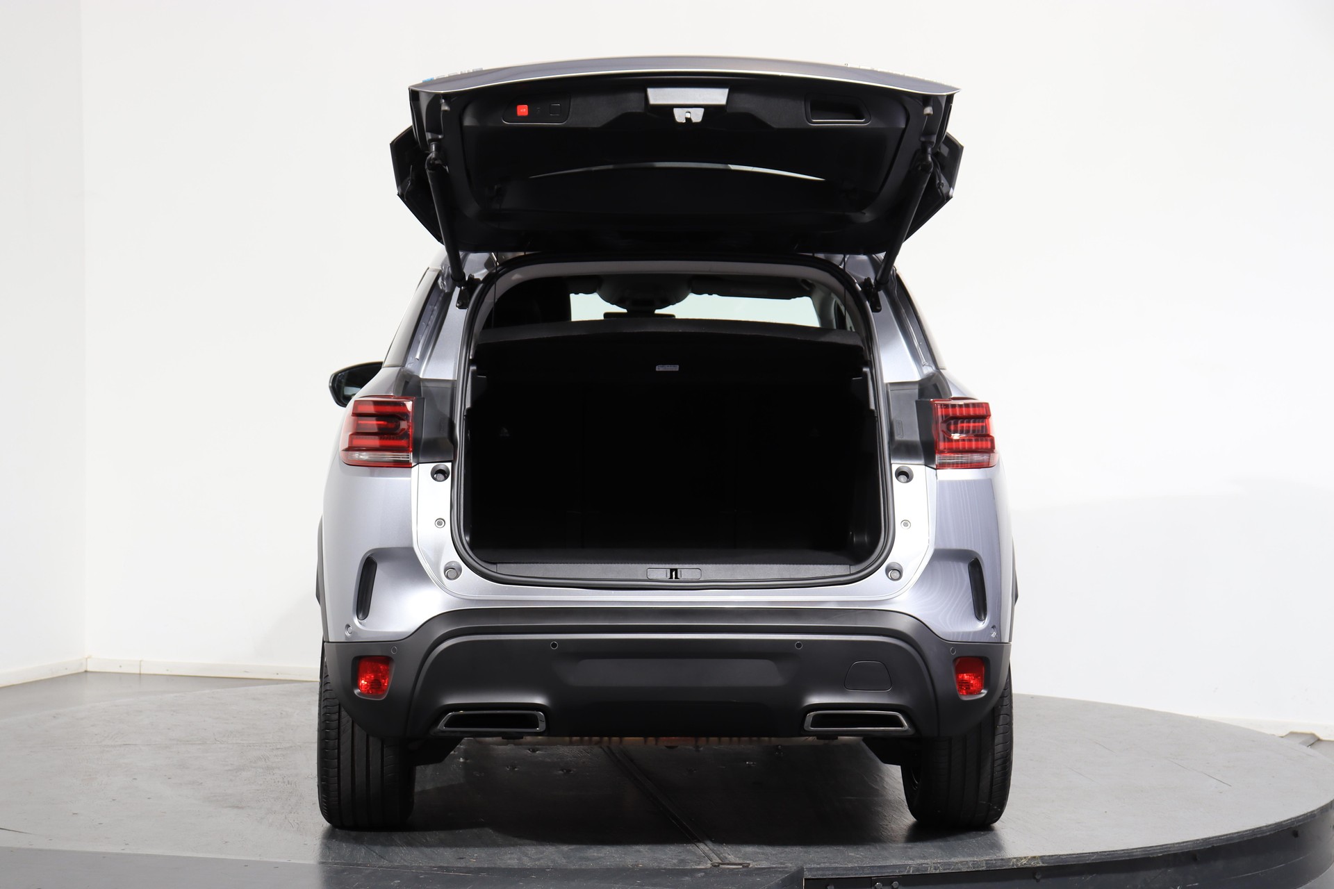 CITROEN C5 Aircross 1.6 Plug-in Hybrid Shine-image-3