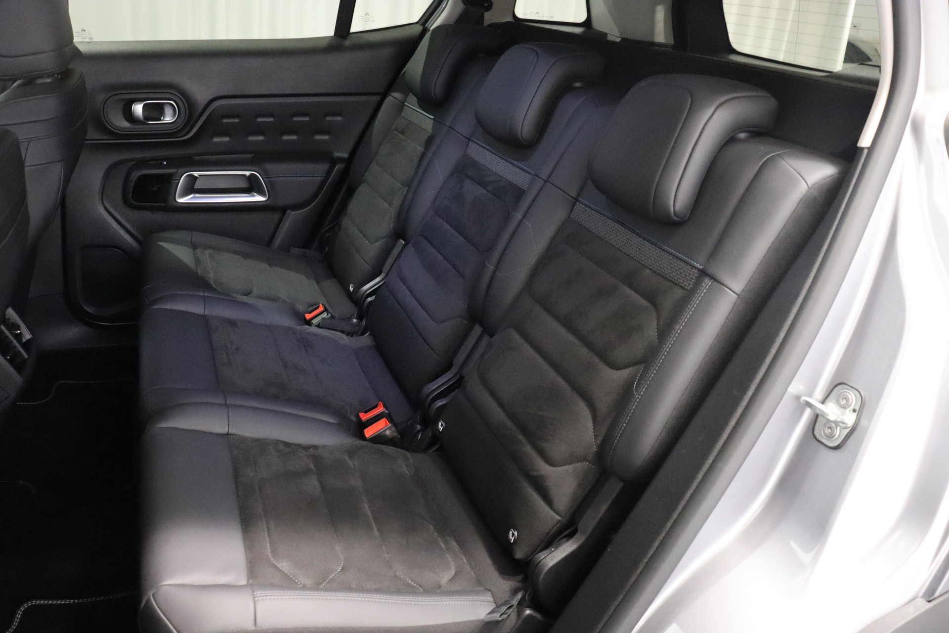 CITROEN C5 Aircross 1.6 Plug-in Hybrid Shine-image-5
