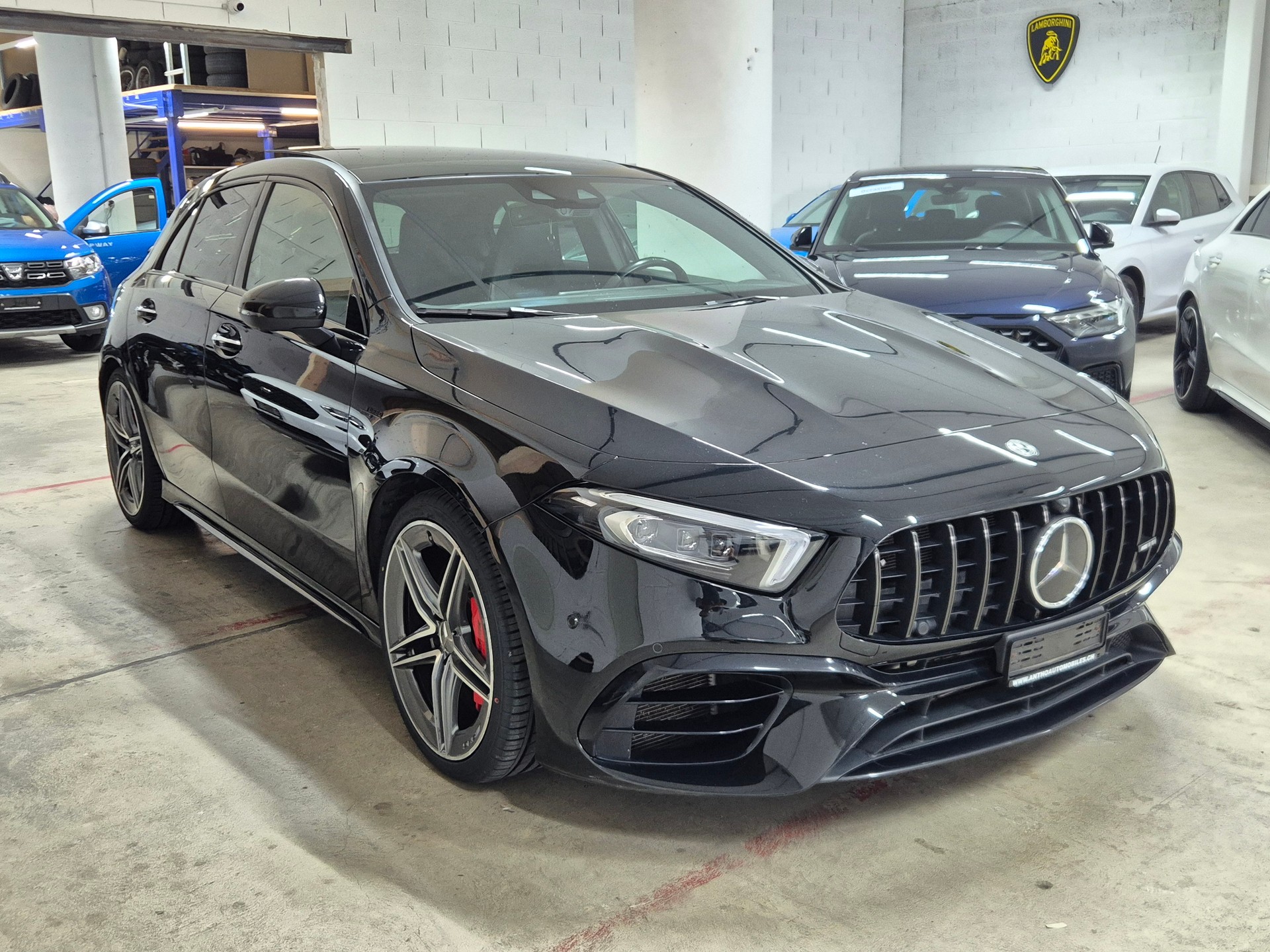 MERCEDES-BENZ A 45 S AMG 4Matic+ Speedshift-image-2
