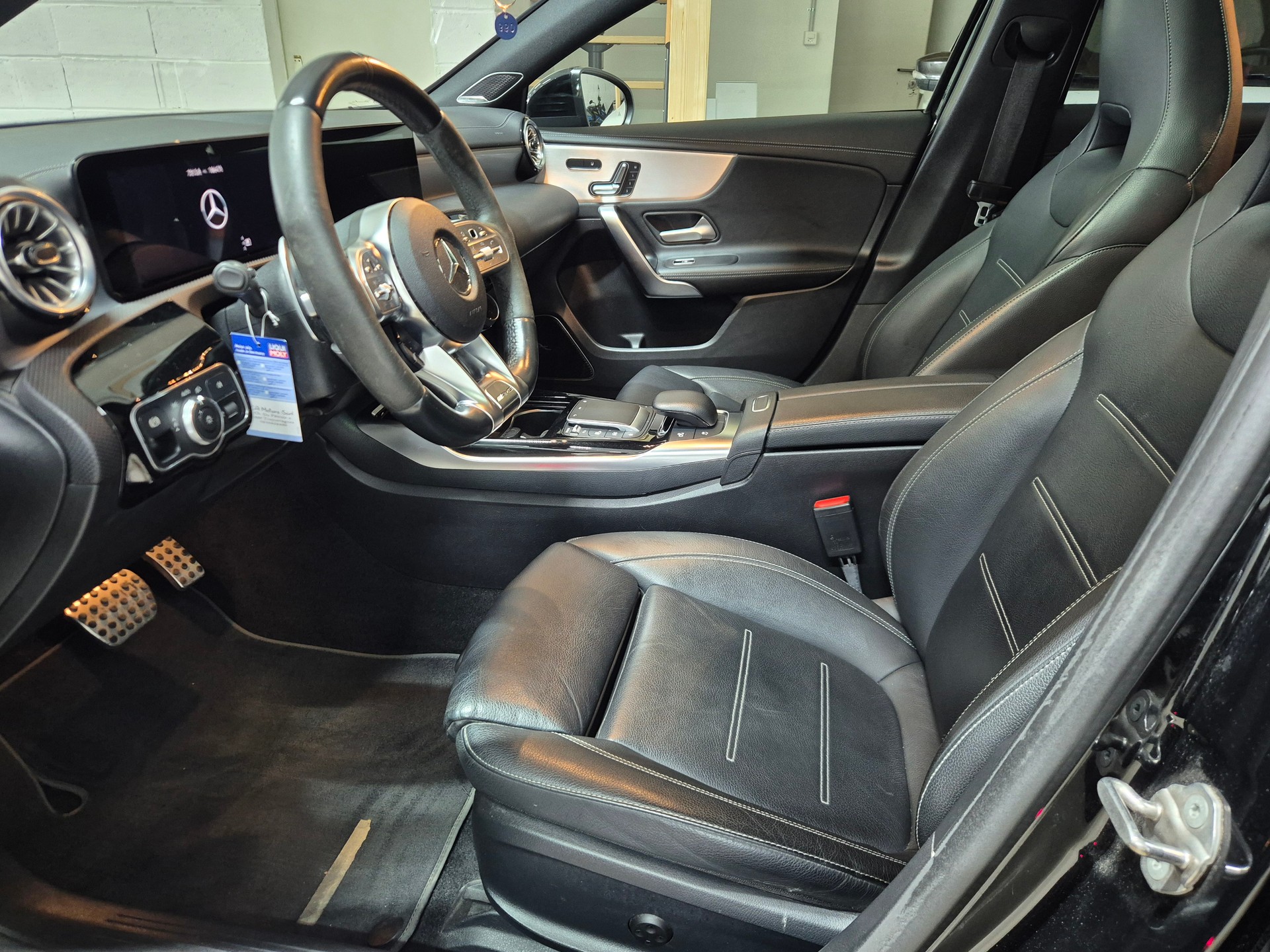 MERCEDES-BENZ A 45 S AMG 4Matic+ Speedshift-image-5