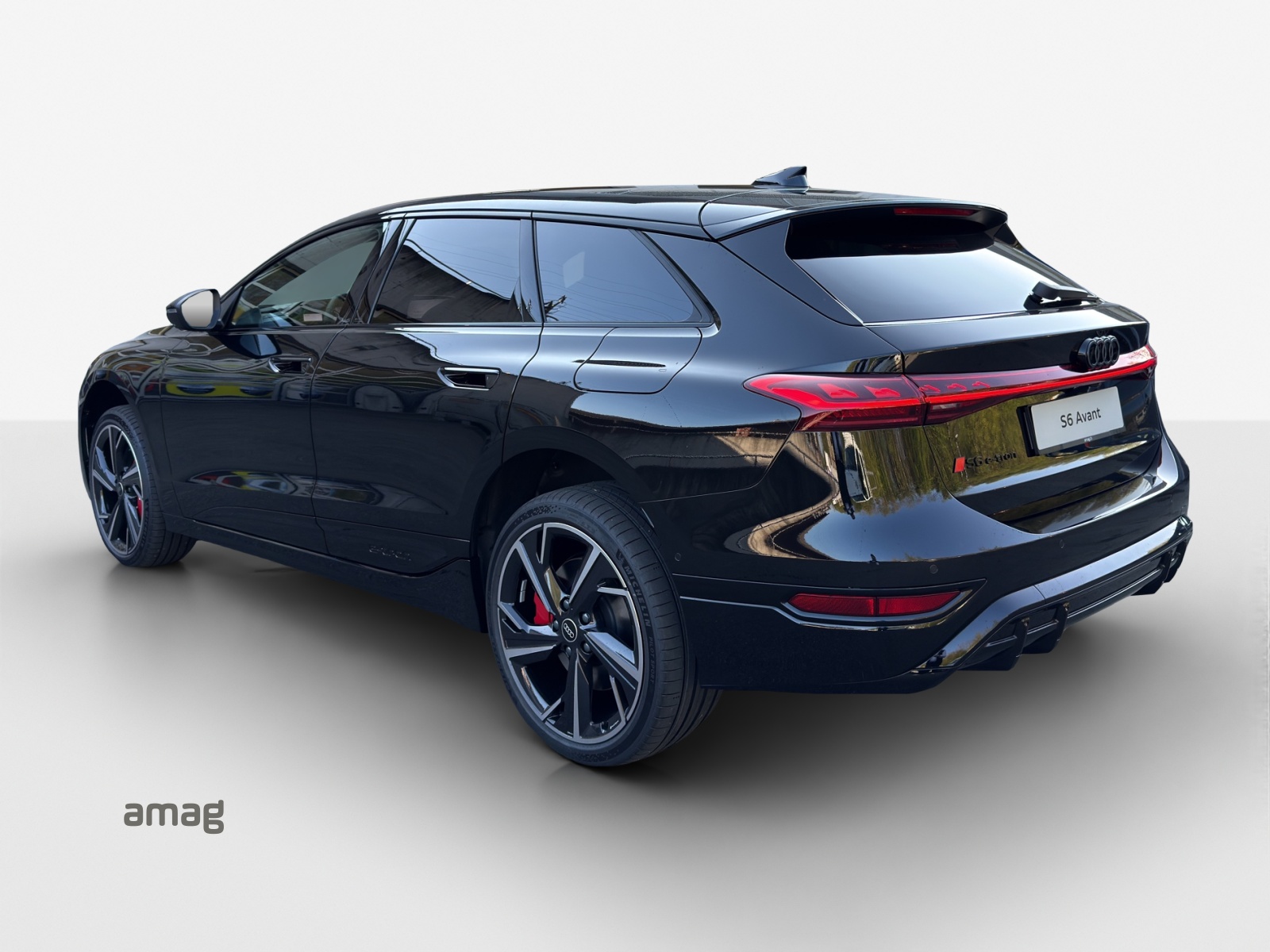 AUDI S6 Avant e-tron quattro-image-2