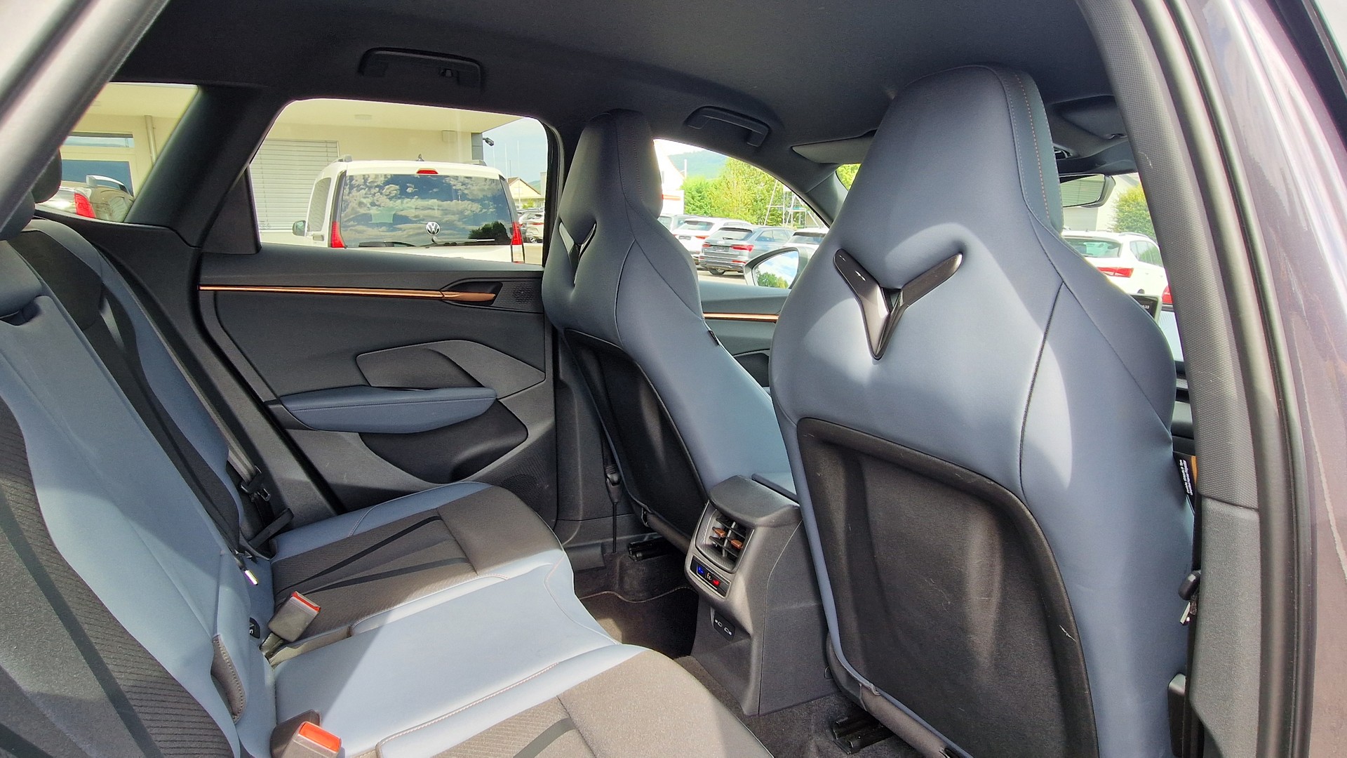 CUPRA Terramar 1.5 eHybrid DSG VZ-image-14