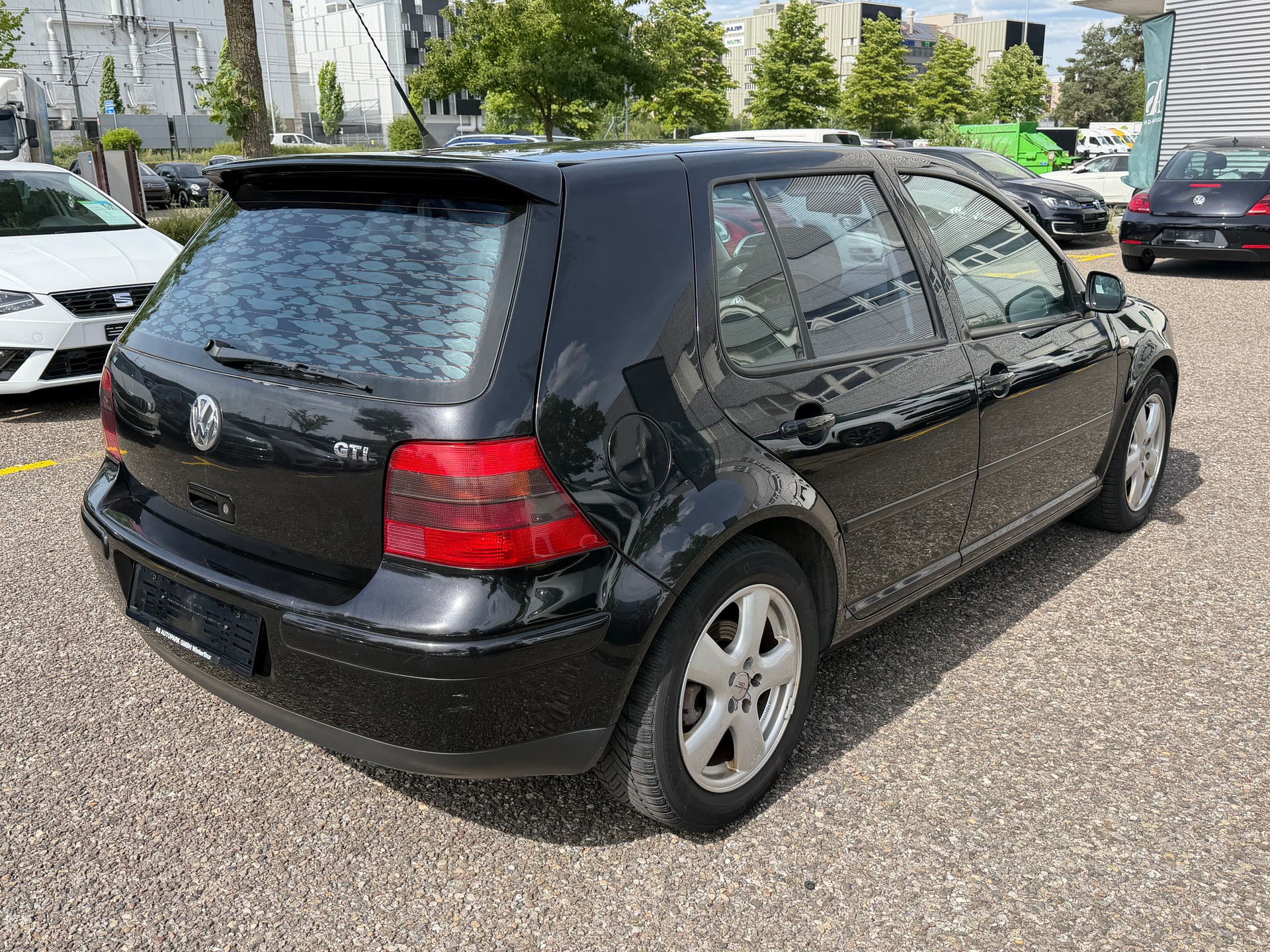 VW Golf 1.8 T GTI-image-4