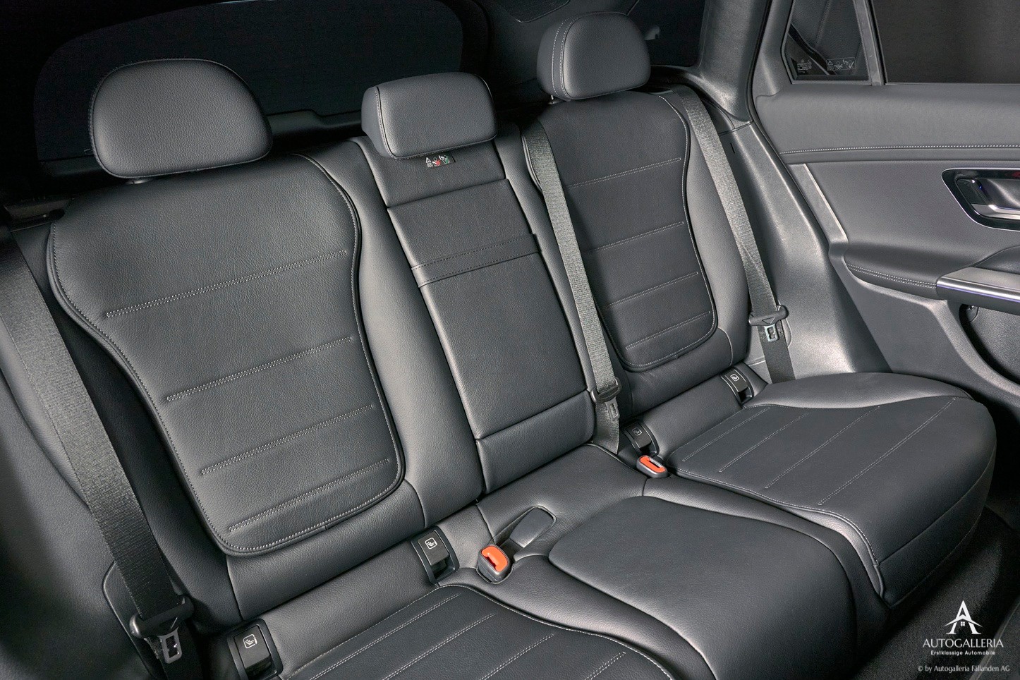 MERCEDES-BENZ GLC 400 e 4Matic EQ Star AMG Line-image-10