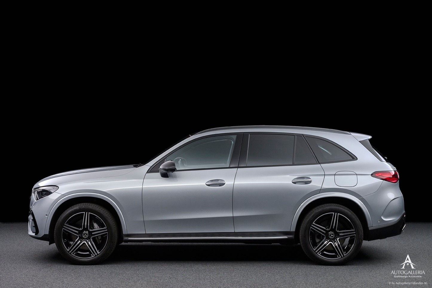 MERCEDES-BENZ GLC 400 e 4Matic EQ Star AMG Line-image-2
