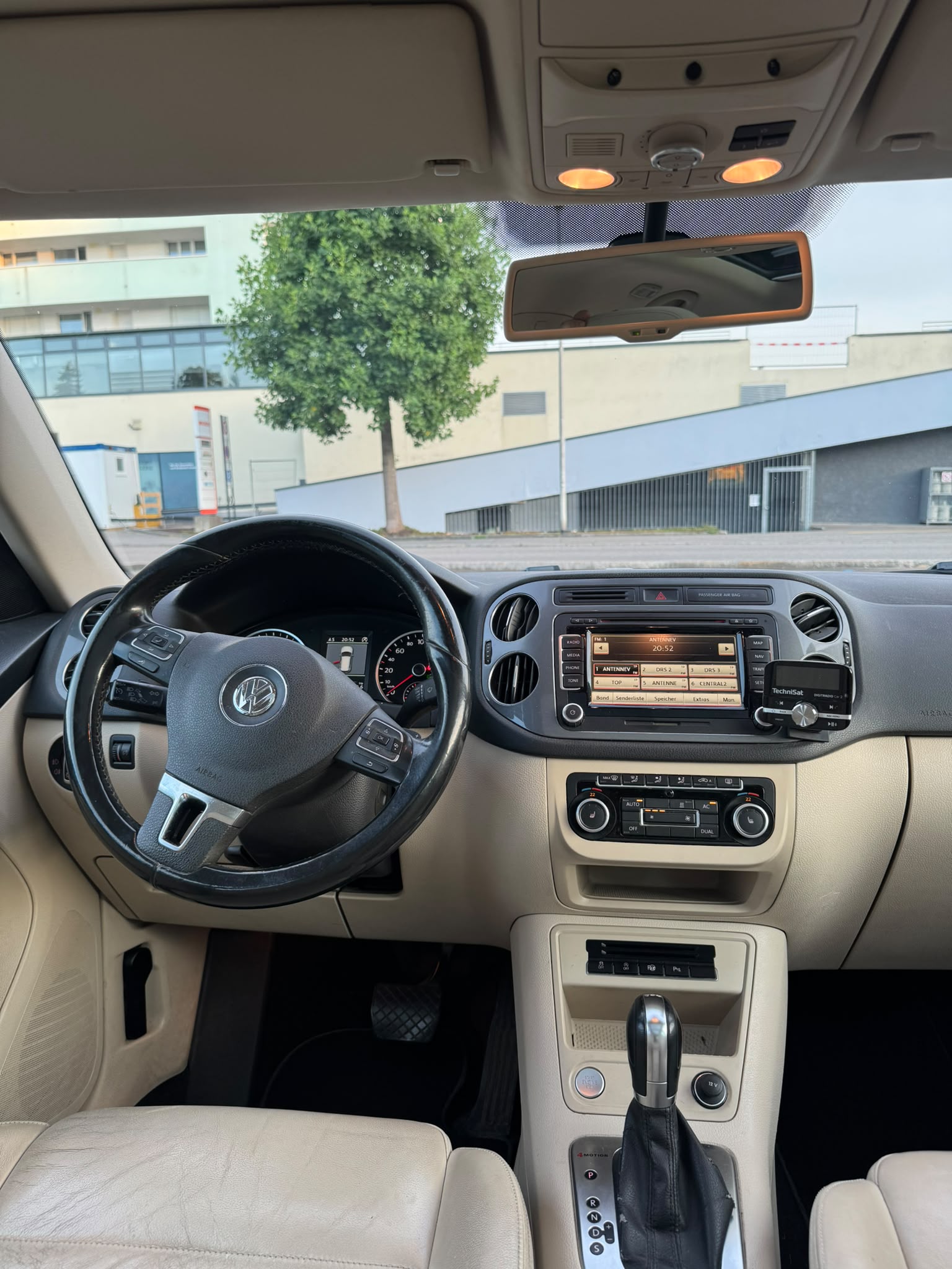 VW Tiguan 2.0 TDI BlueMotion Trend&Fun 4Motion DSG-image-4