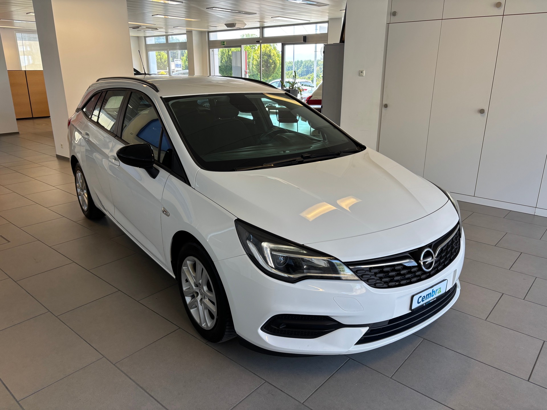 OPEL Astra Sports Tourer 1.4i Turbo Edition-image-1