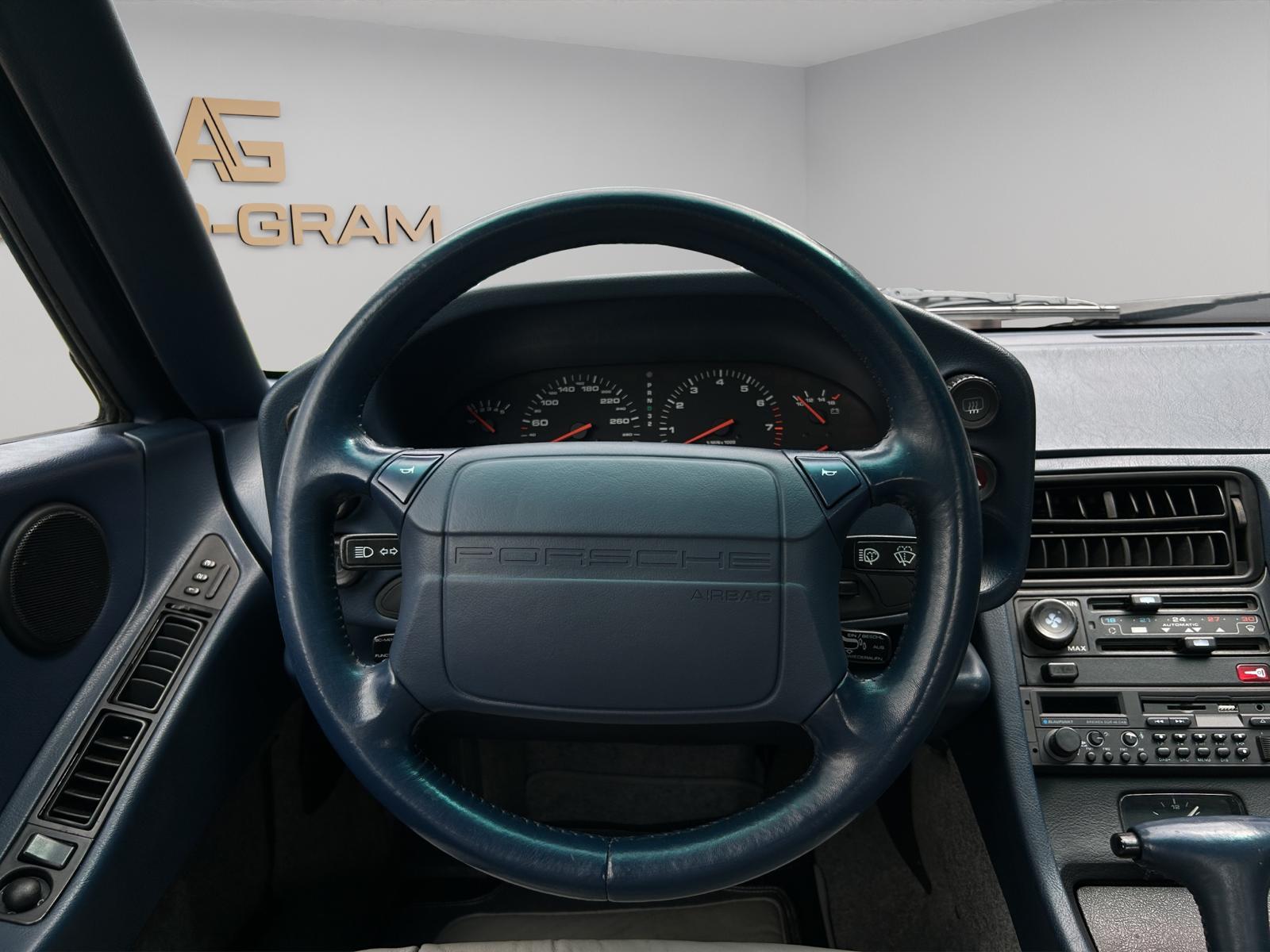 PORSCHE 928 GTS-image-21