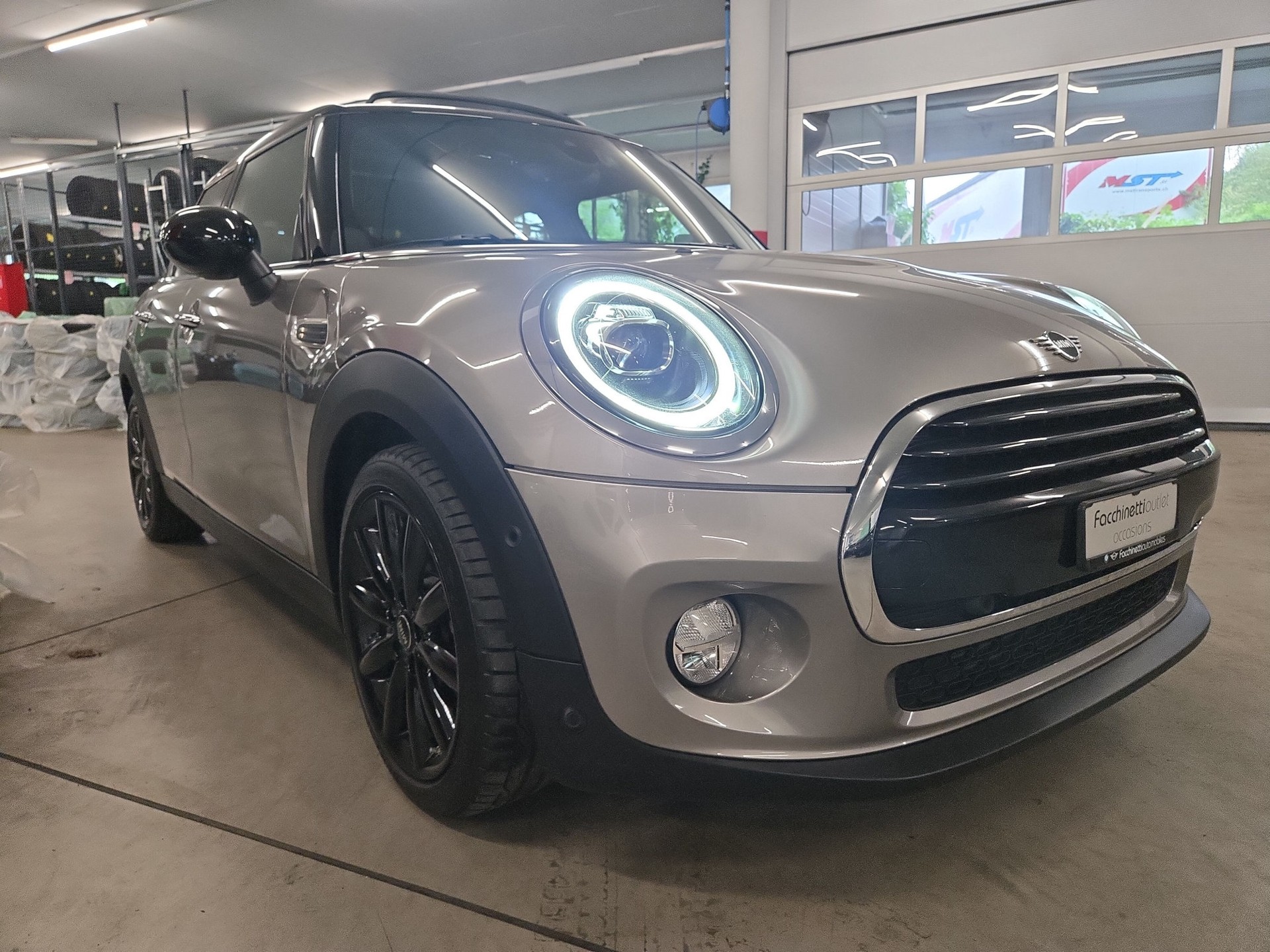 MINI Cooper Blackyard Steptronic DKG-image-17