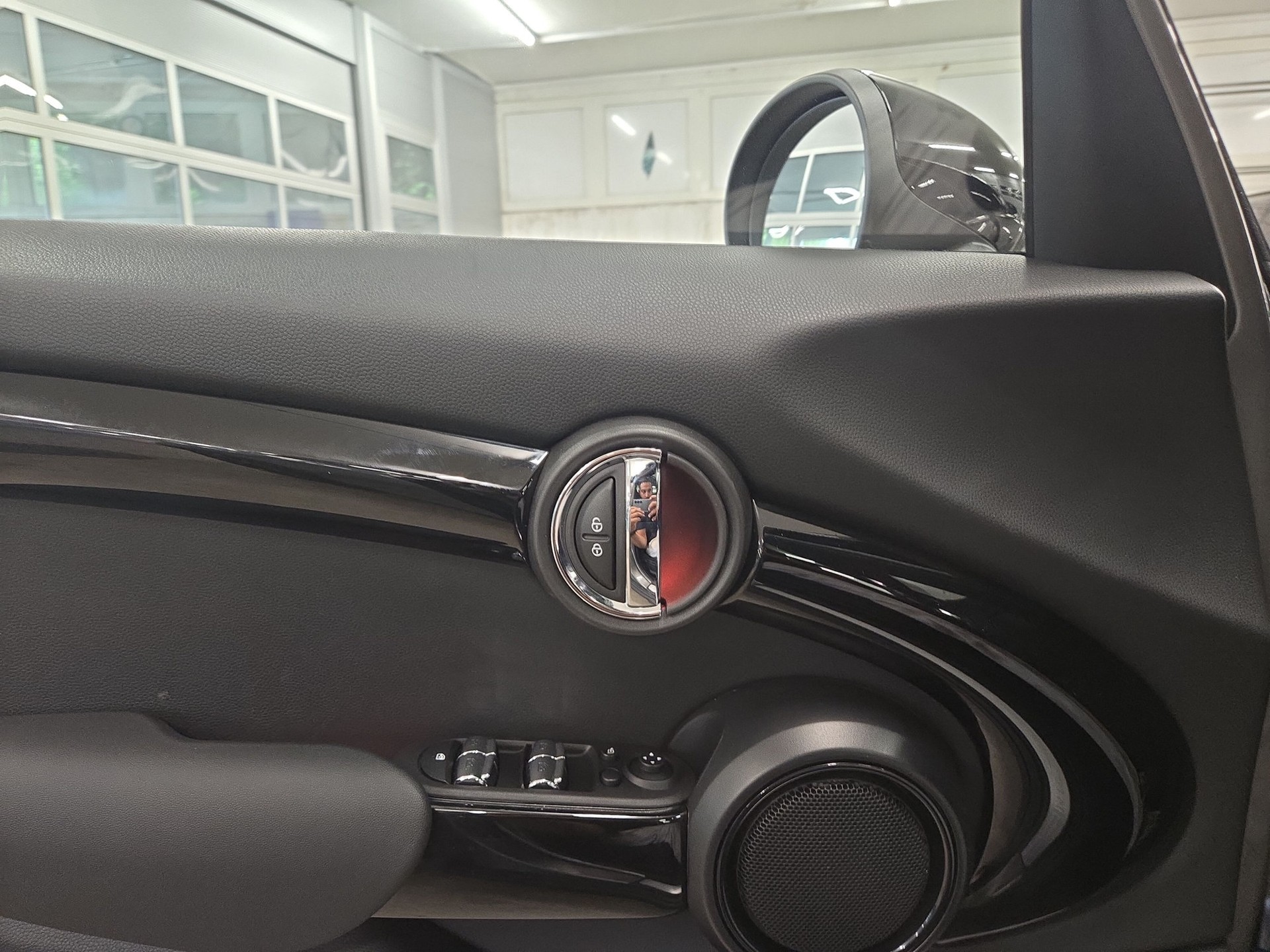 MINI Cooper Blackyard Steptronic DKG-image-16
