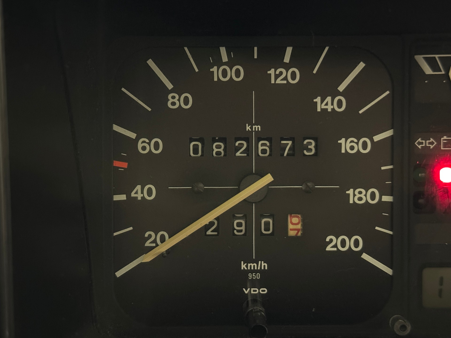VW Golf 1600 GL-image-16