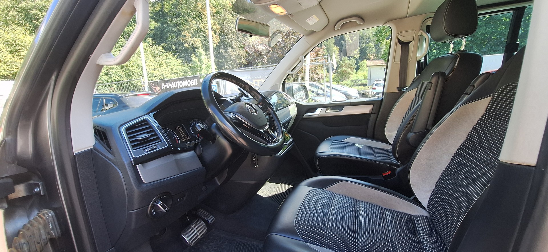 VW T6 Multivan 2.0 Bi-TDI Panamericana 4Motion DSG-image-7