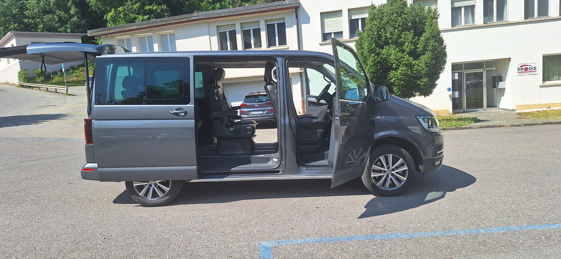 VW T6 Multivan 2.0 Bi-TDI Panamericana 4Motion DSG-image-18