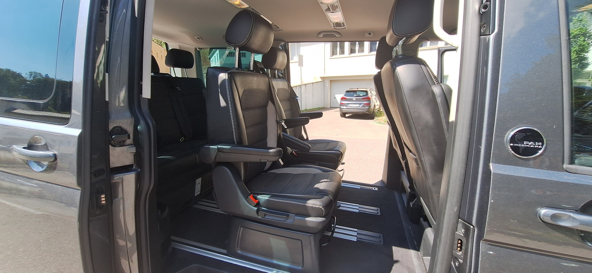 VW T6 Multivan 2.0 Bi-TDI Panamericana 4Motion DSG-image-10