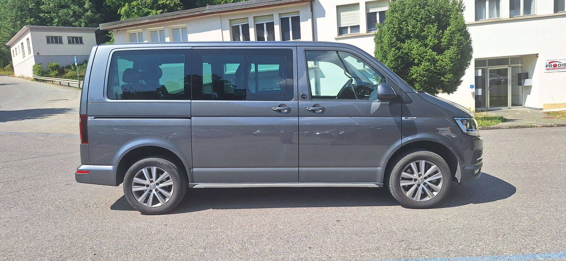 VW T6 Multivan 2.0 Bi-TDI Panamericana 4Motion DSG-image-5