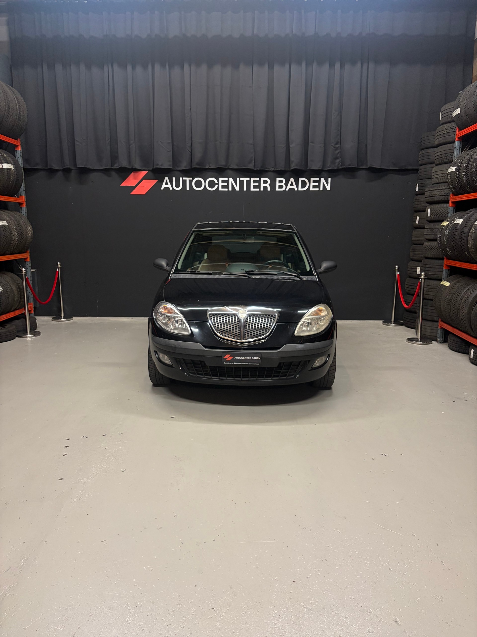 LANCIA Ypsilon 1.4 16V Glamour-showroom-element-2
