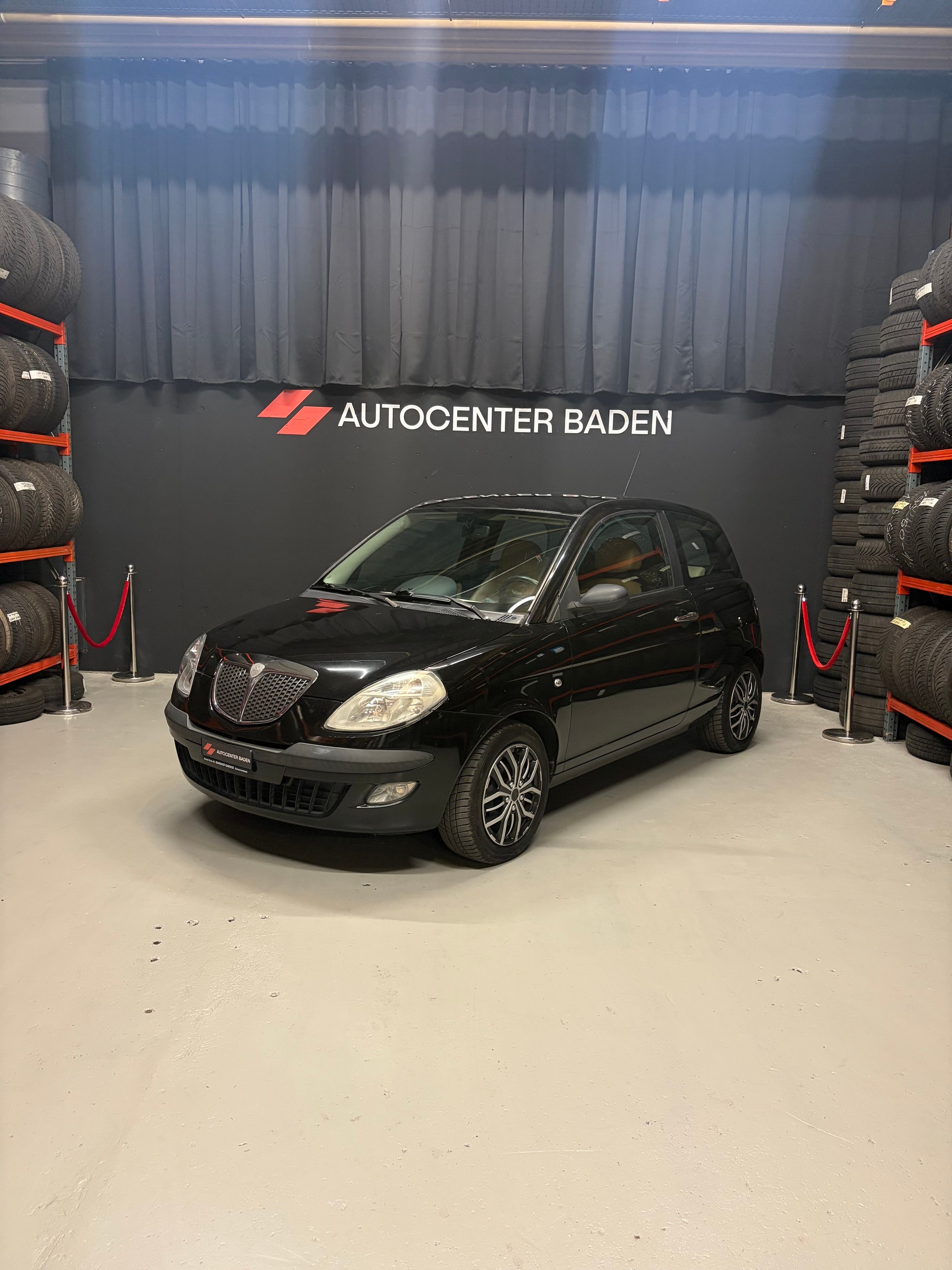 LANCIA Ypsilon 1.4 16V Glamour