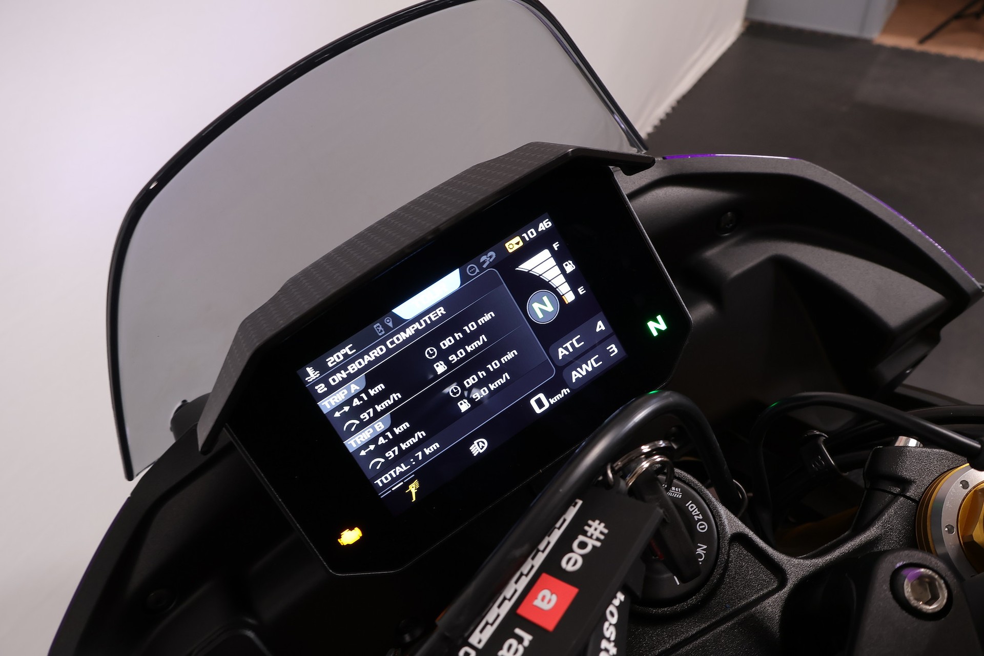 APRILIA Tuono 1100 V4 Factory-image-6