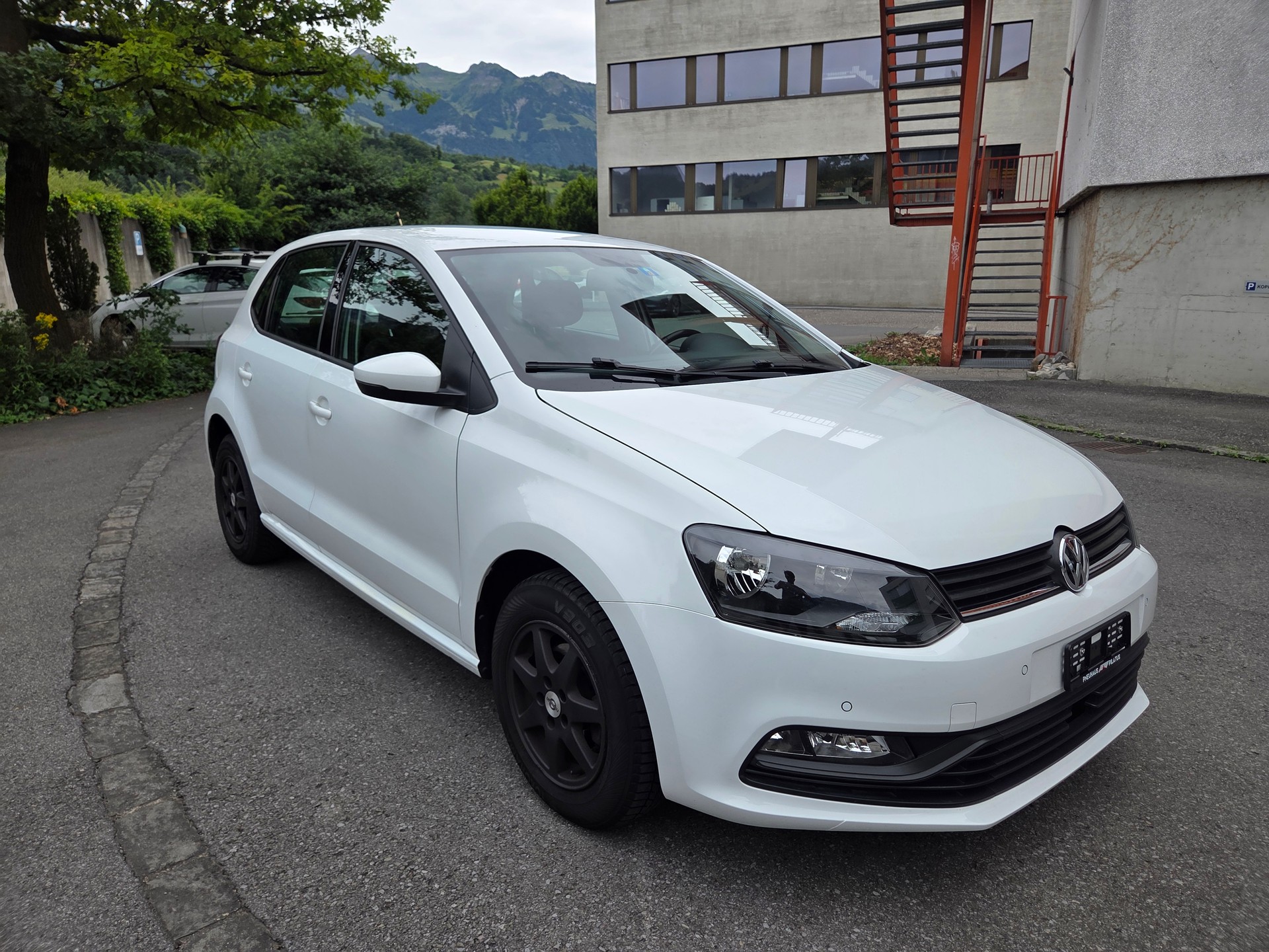 VW Polo 1.0 BMT Trendline-image-1