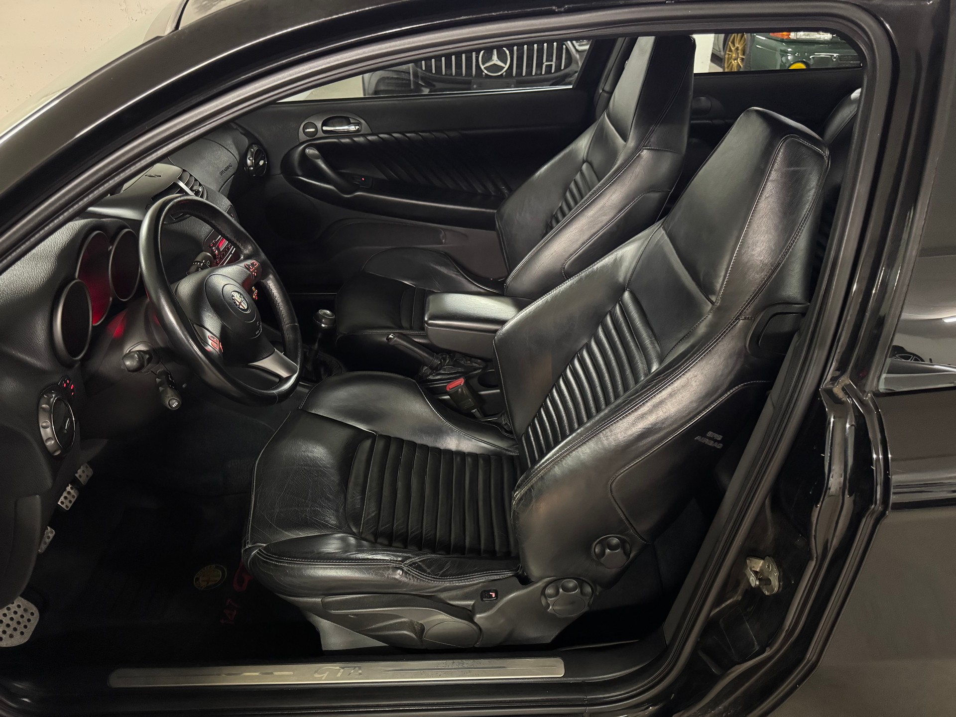 ALFA ROMEO 147 3.2 GTA CH-Fahrzeug-image-10