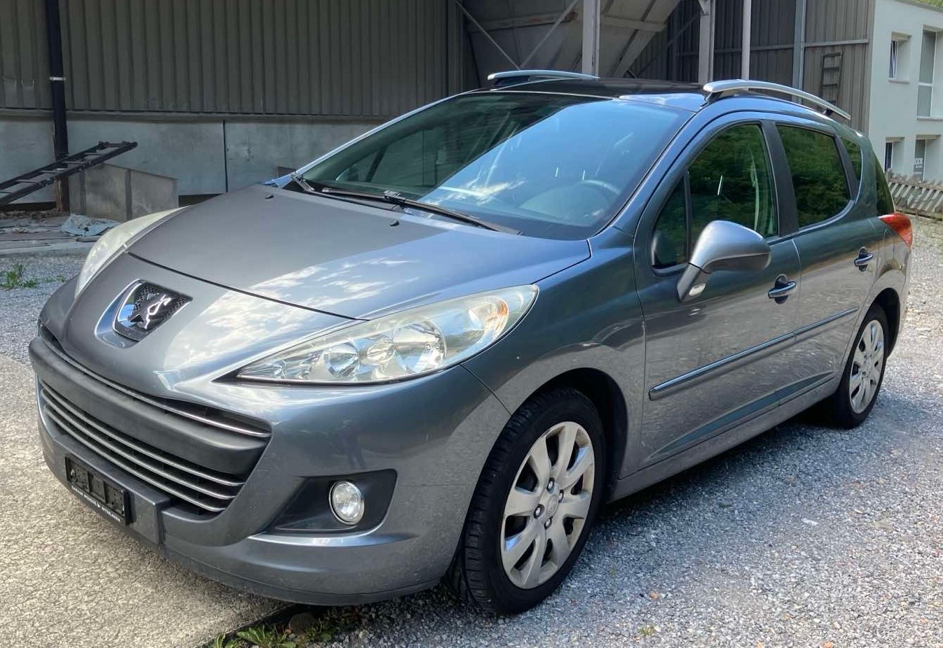 PEUGEOT 207 SW 1.6 16V-image-0