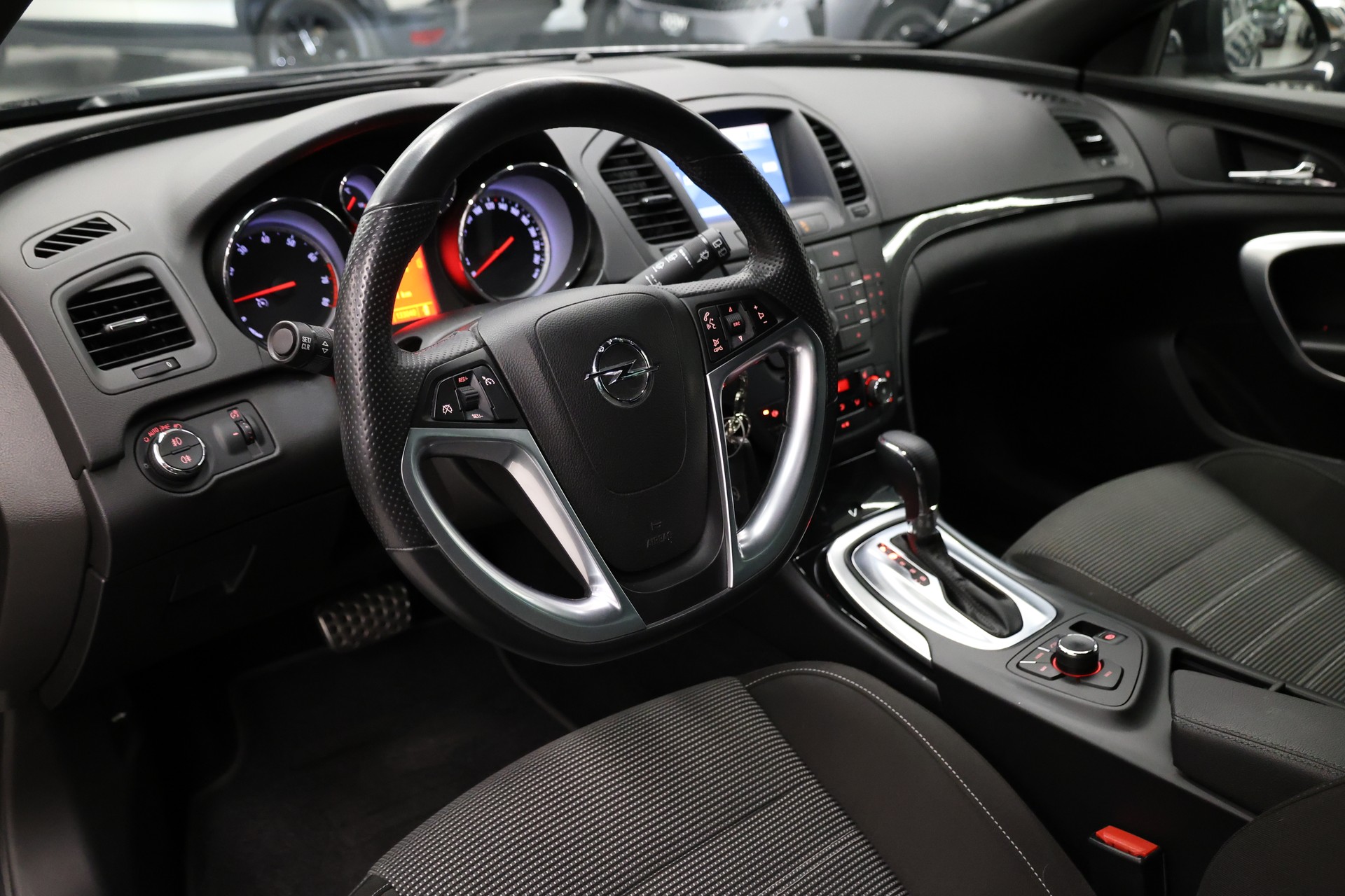 OPEL Insignia Sports Tourer 2.0 T Sport-image-14