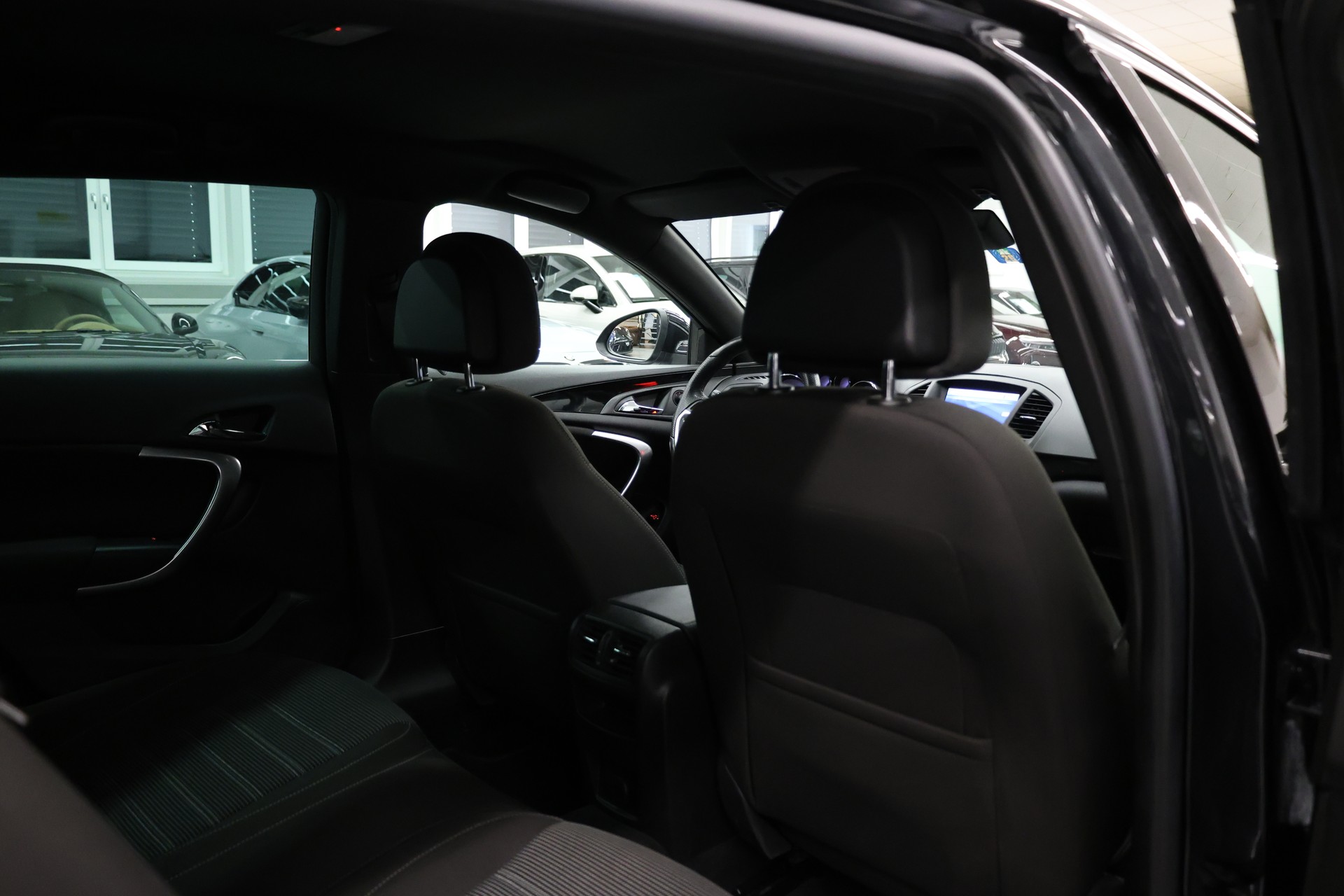 OPEL Insignia Sports Tourer 2.0 T Sport-image-22