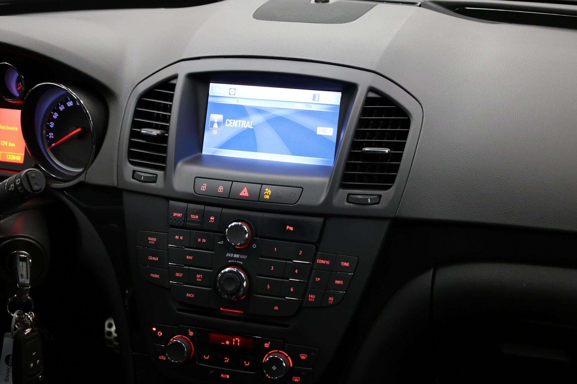 OPEL Insignia Sports Tourer 2.0 T Sport-image-18