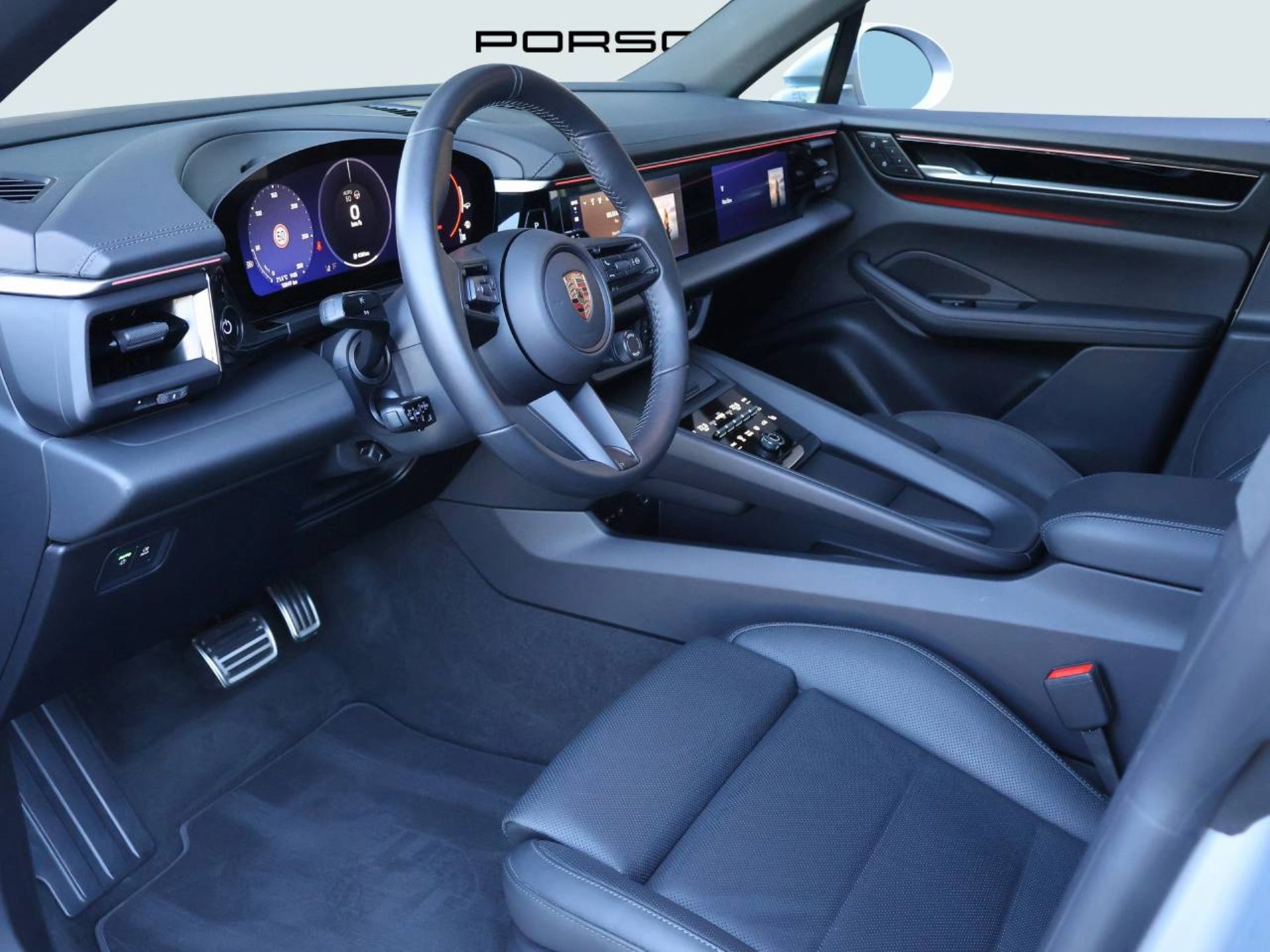 PORSCHE Macan 4S-image-3