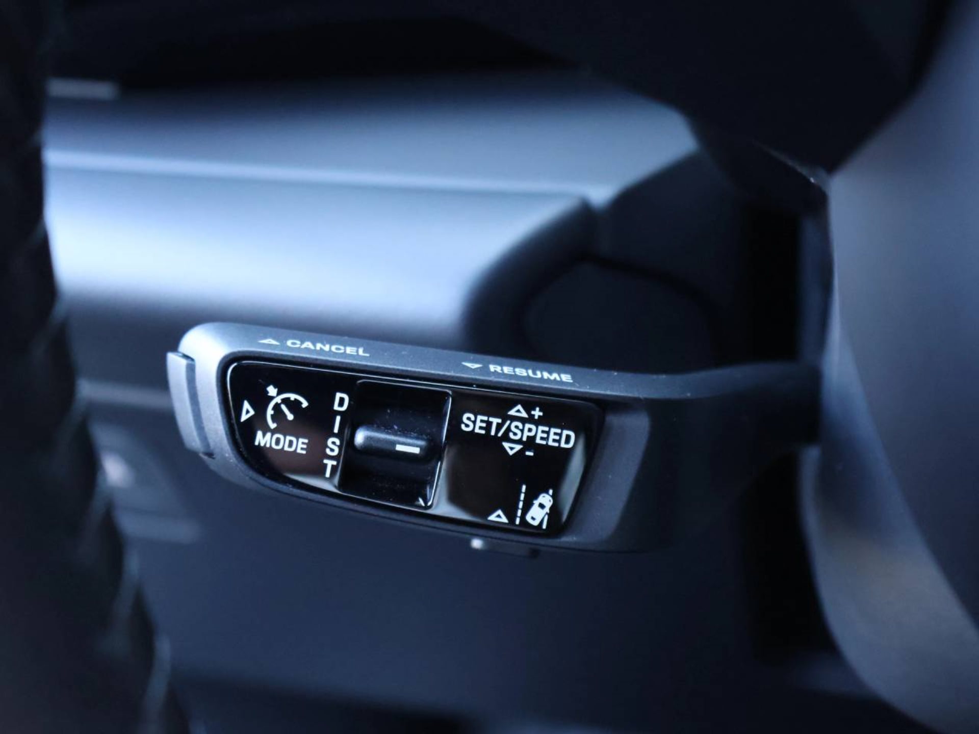 PORSCHE Macan 4S-image-25