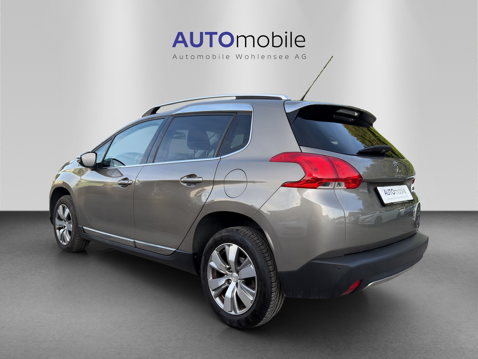 PEUGEOT 2008 1.6 VTI Allure-image-5