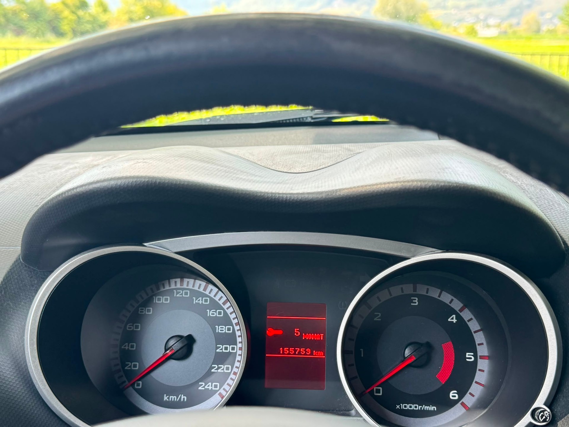 MITSUBISHI Outlander 2.0 DID Invite 4WD-image-17