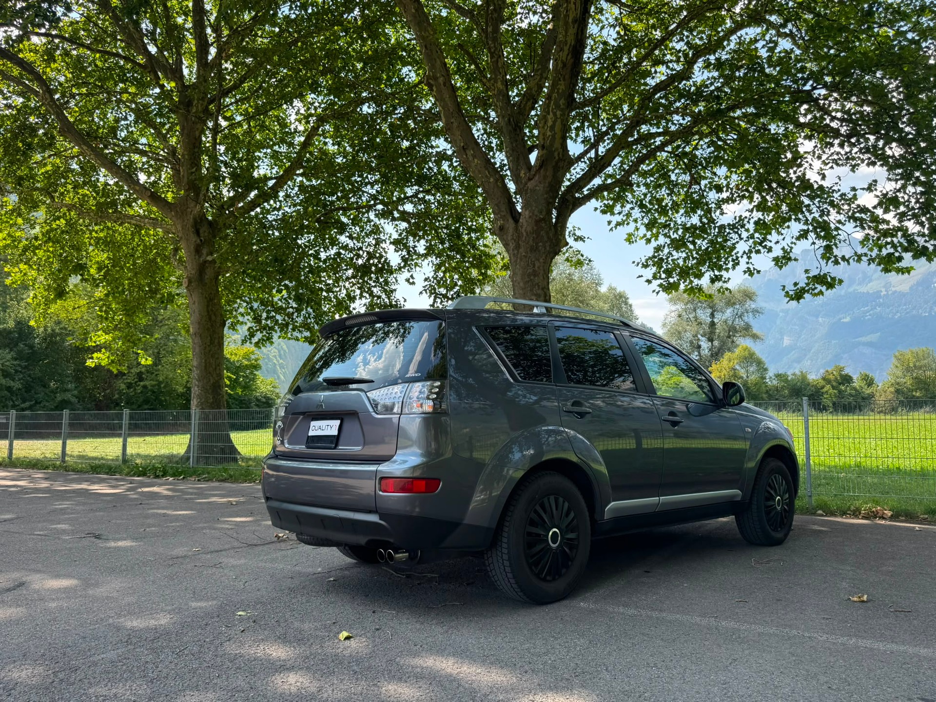 MITSUBISHI Outlander 2.0 DID Invite 4WD-image-5