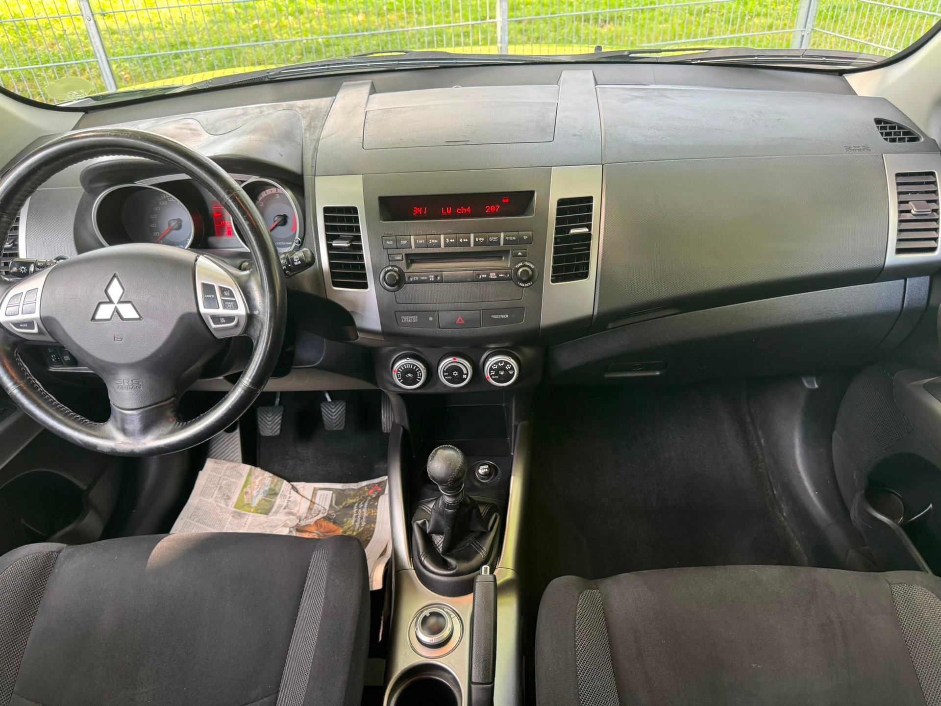 MITSUBISHI Outlander 2.0 DID Invite 4WD-image-14