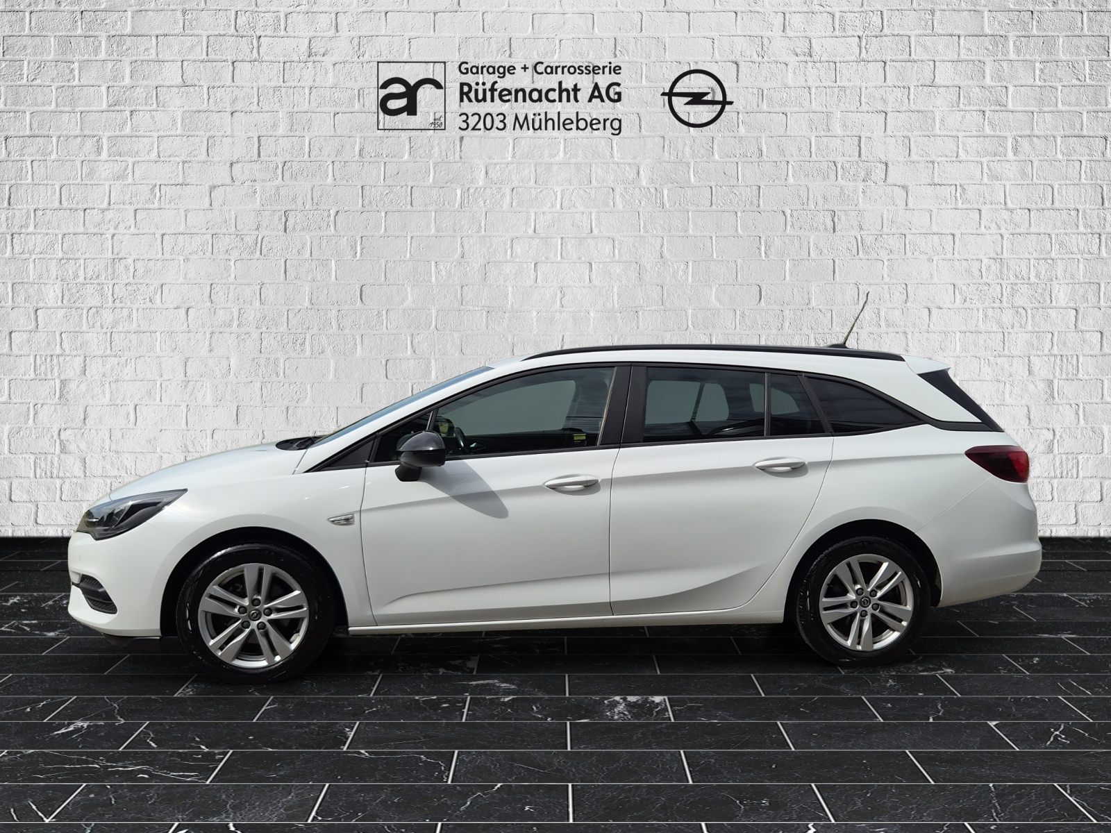 OPEL Astra Sports Tourer 1.4 T Edition S/S-image-4