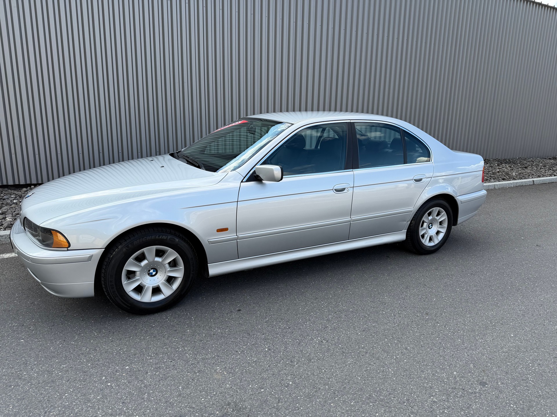 BMW 520i