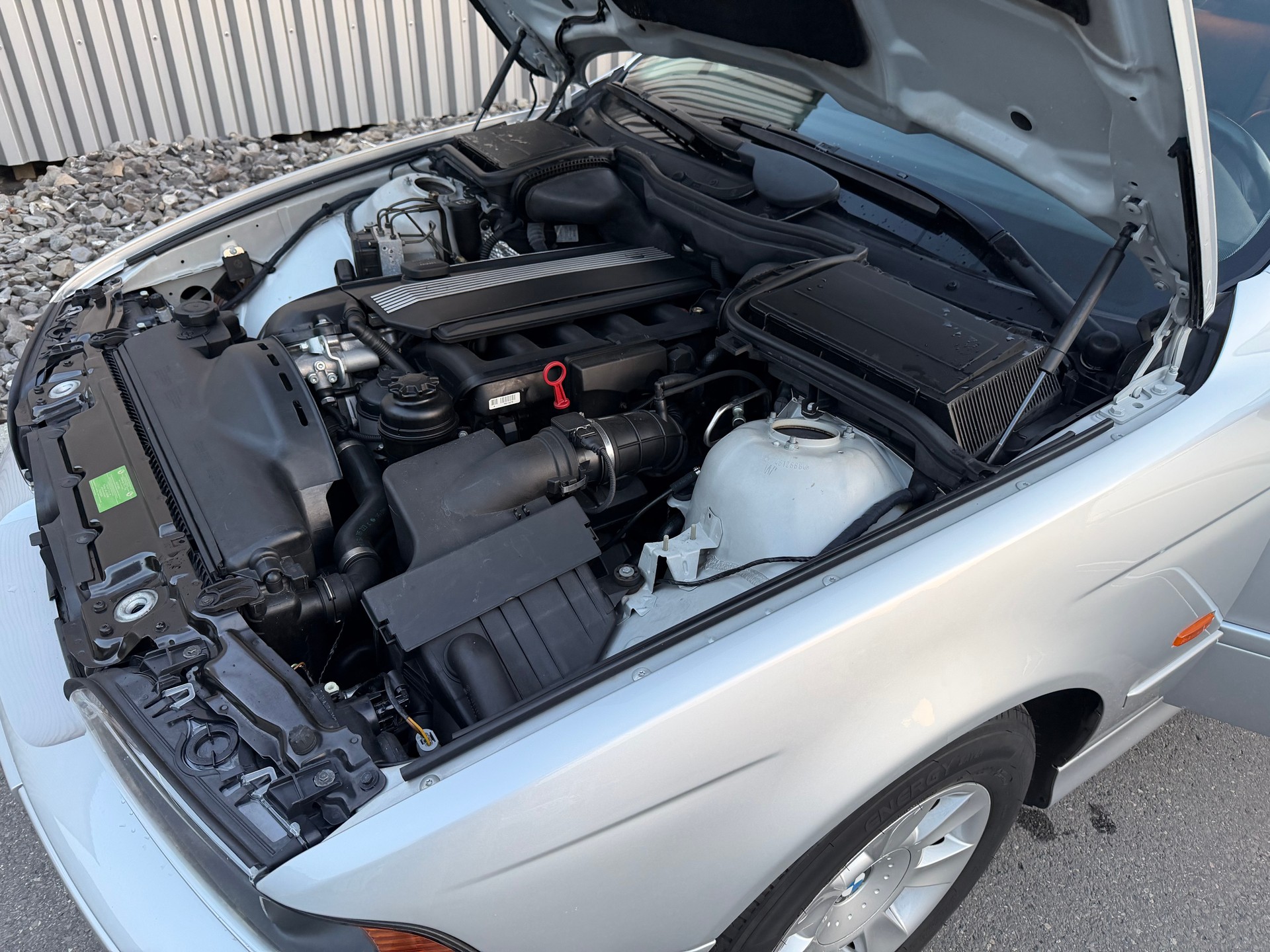 BMW 520i-image-18