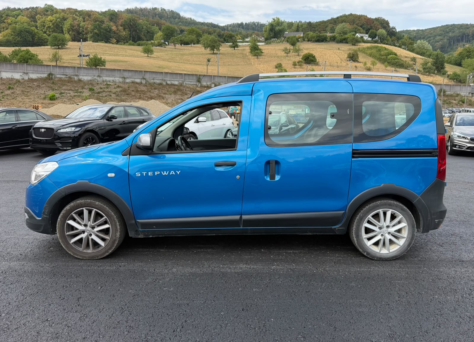 DACIA Dokker 1.2 T Stepway-image-2